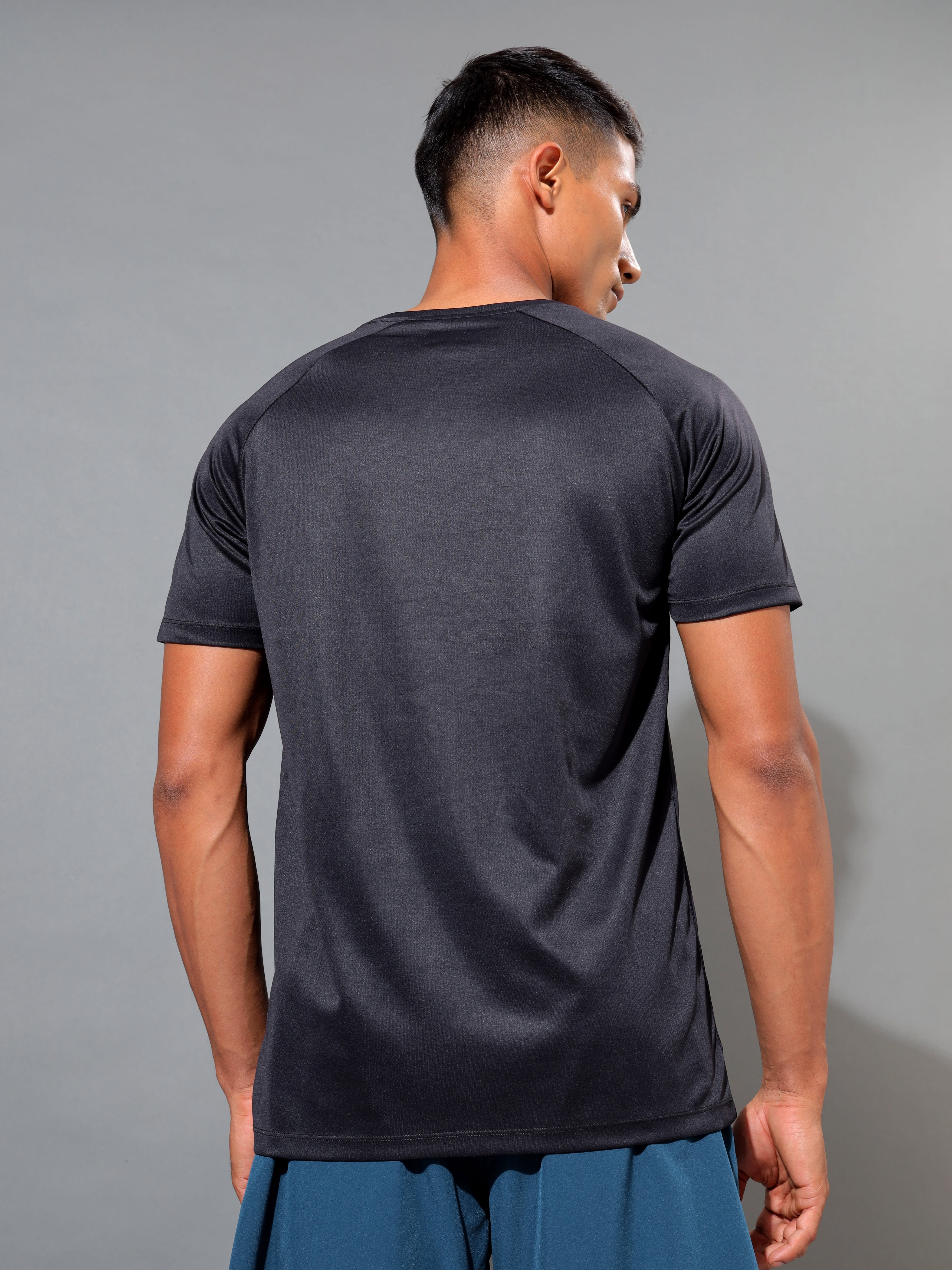 Solid Raglan T-shirt with Logo