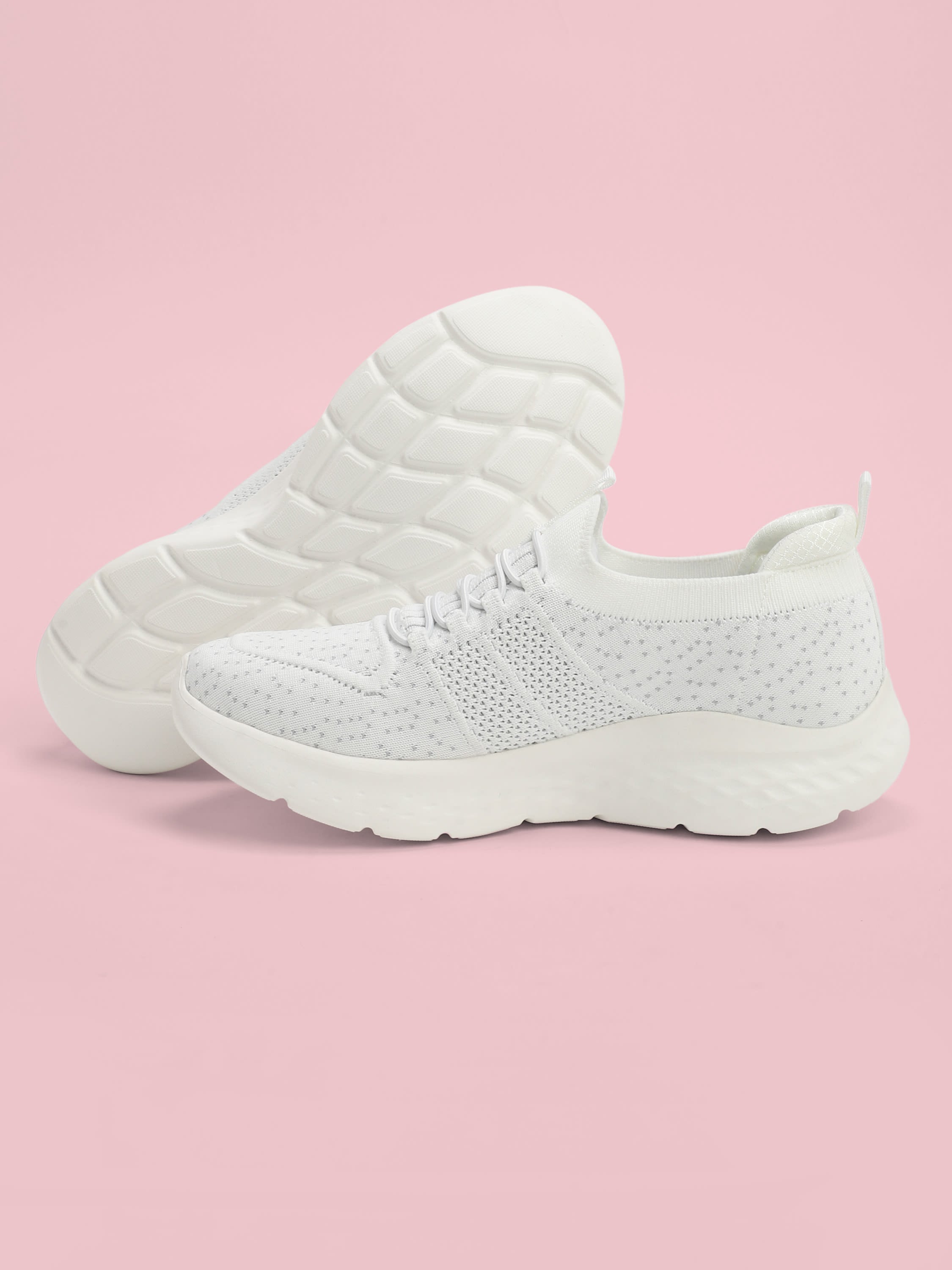 cult EZ+ Fuzzy Women's Walking Shoes - White