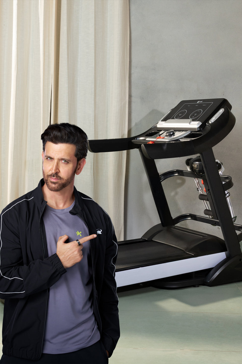 Smartrun Davie 7 HP Peak Treadmill | 15-level Auto-Incline & Massager | Max Weight-150kg | Max Speed-20kmph (with 6 Months Extended Warranty)