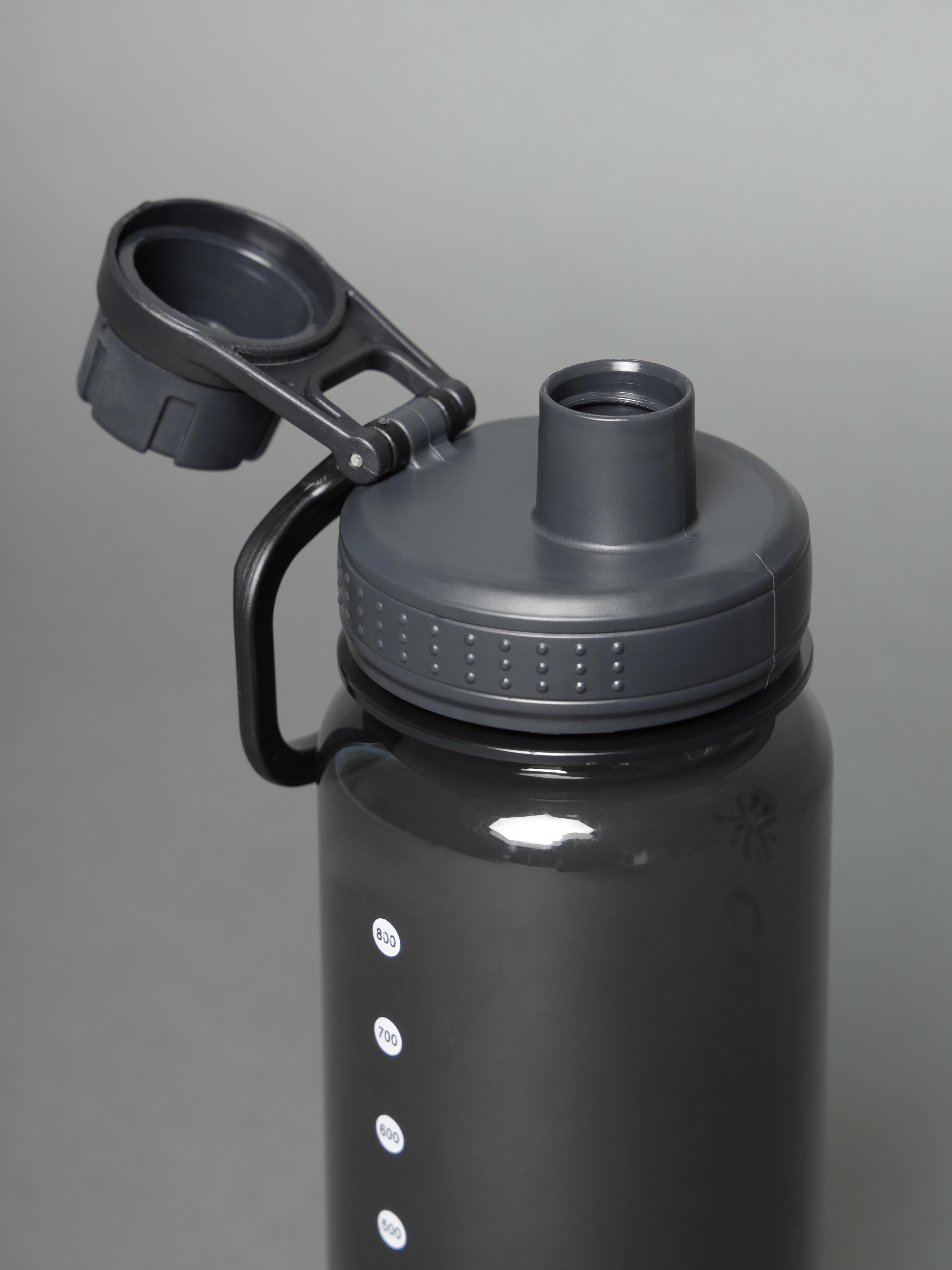 Performance Sipper with Holder