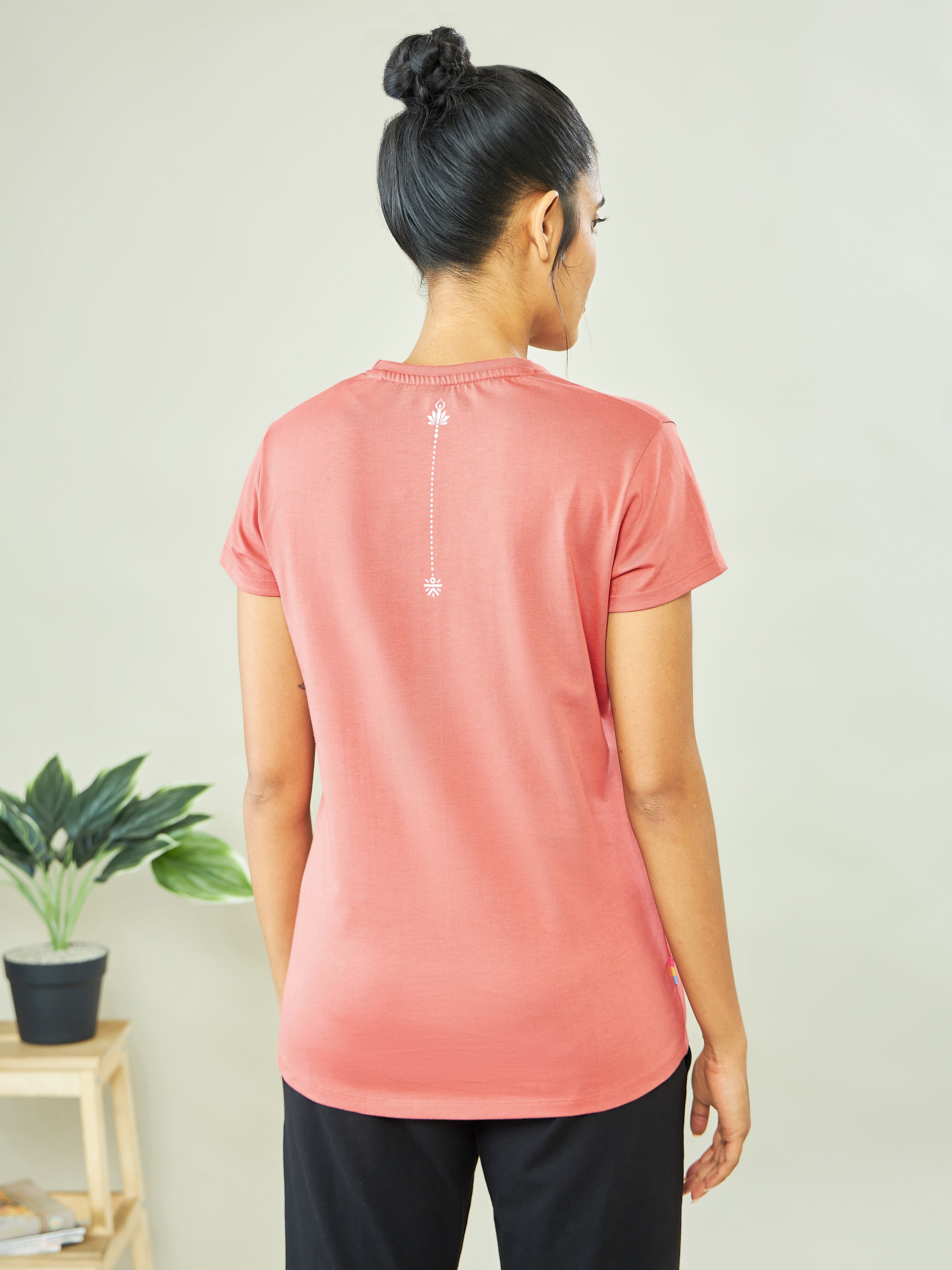 Graphic Print Yoga T-shirt