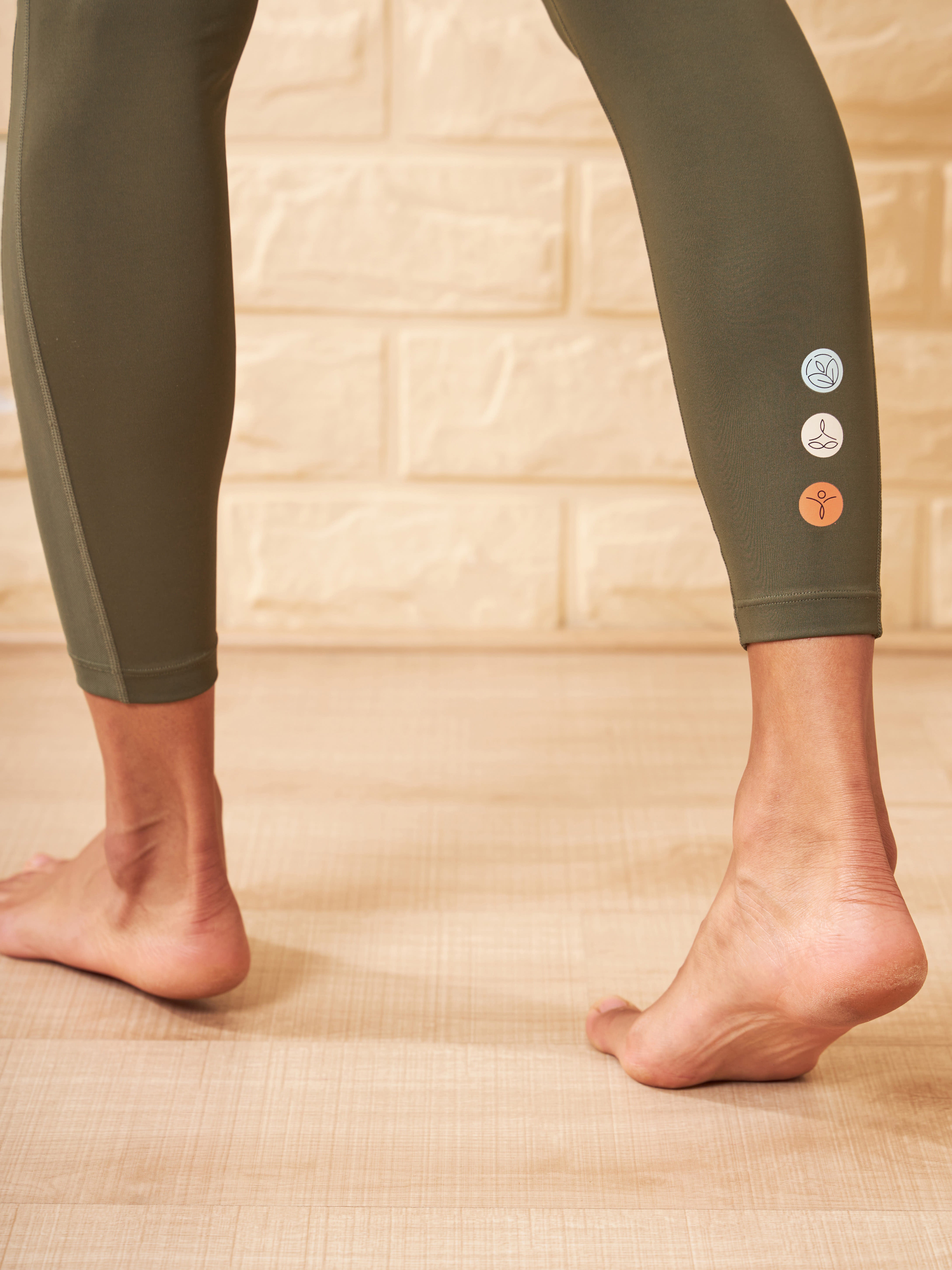 Olive Absolute Fit Solid Yoga Tights