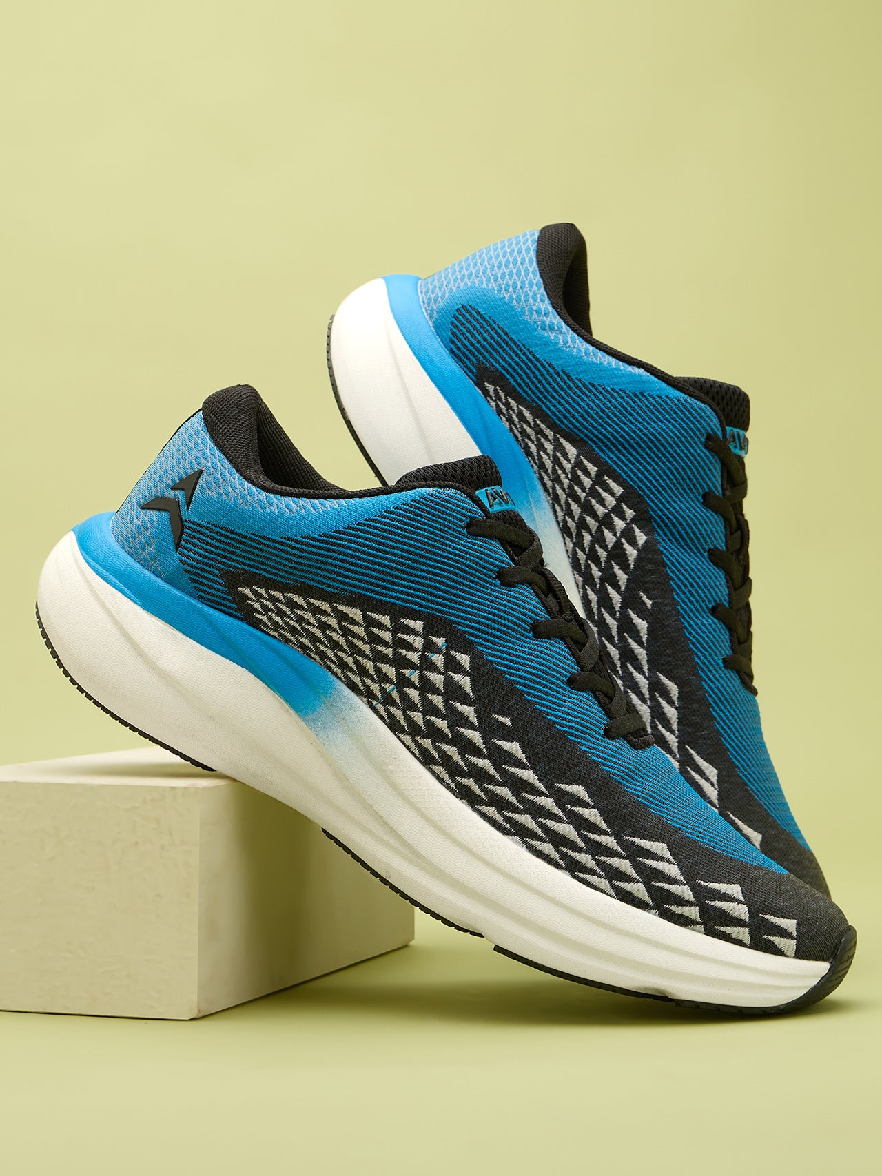 Avant Men's Neptune Running Shoes - Blue/Black