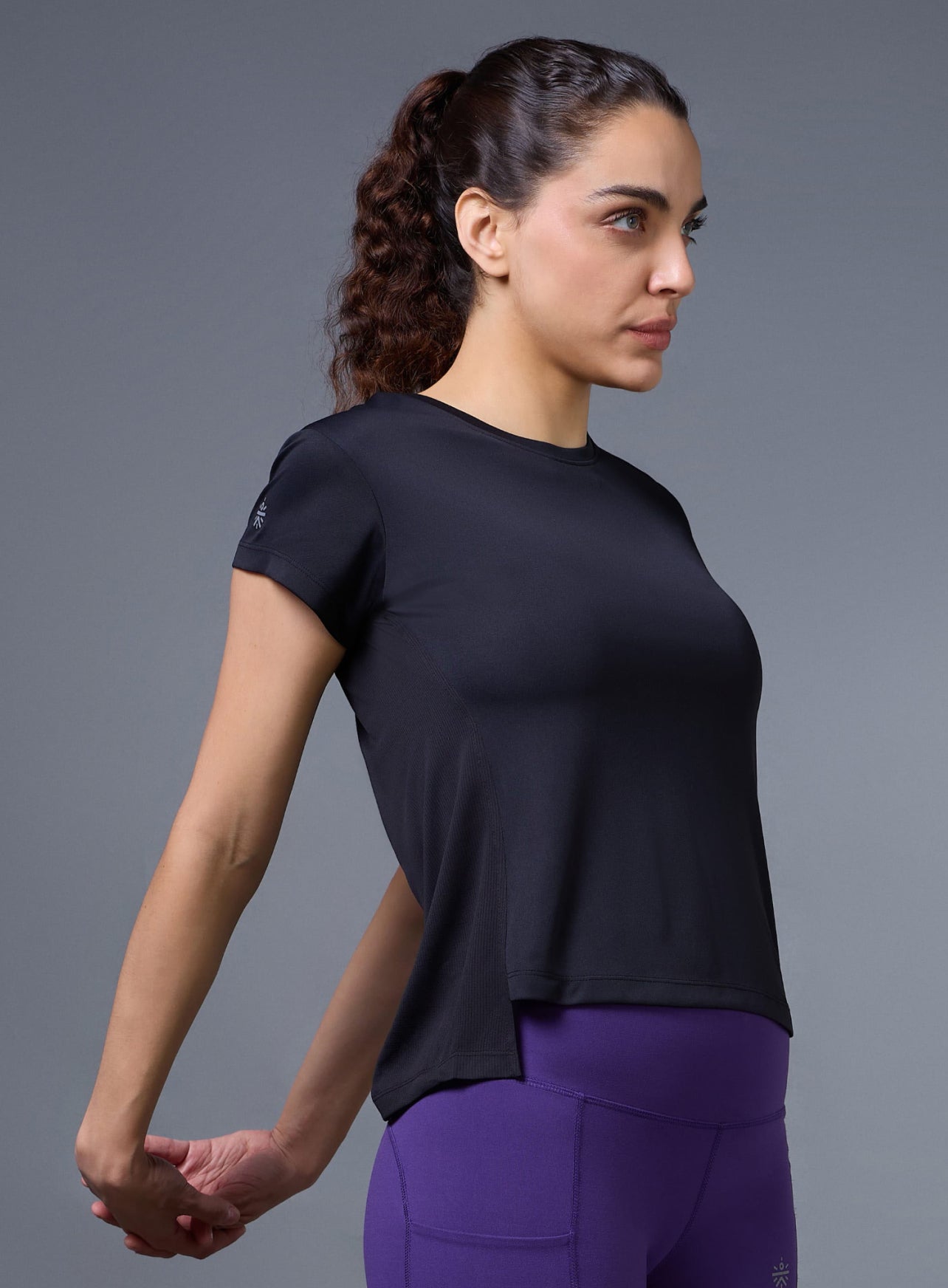 Women's Black Run Elevate Cropped T-shirt