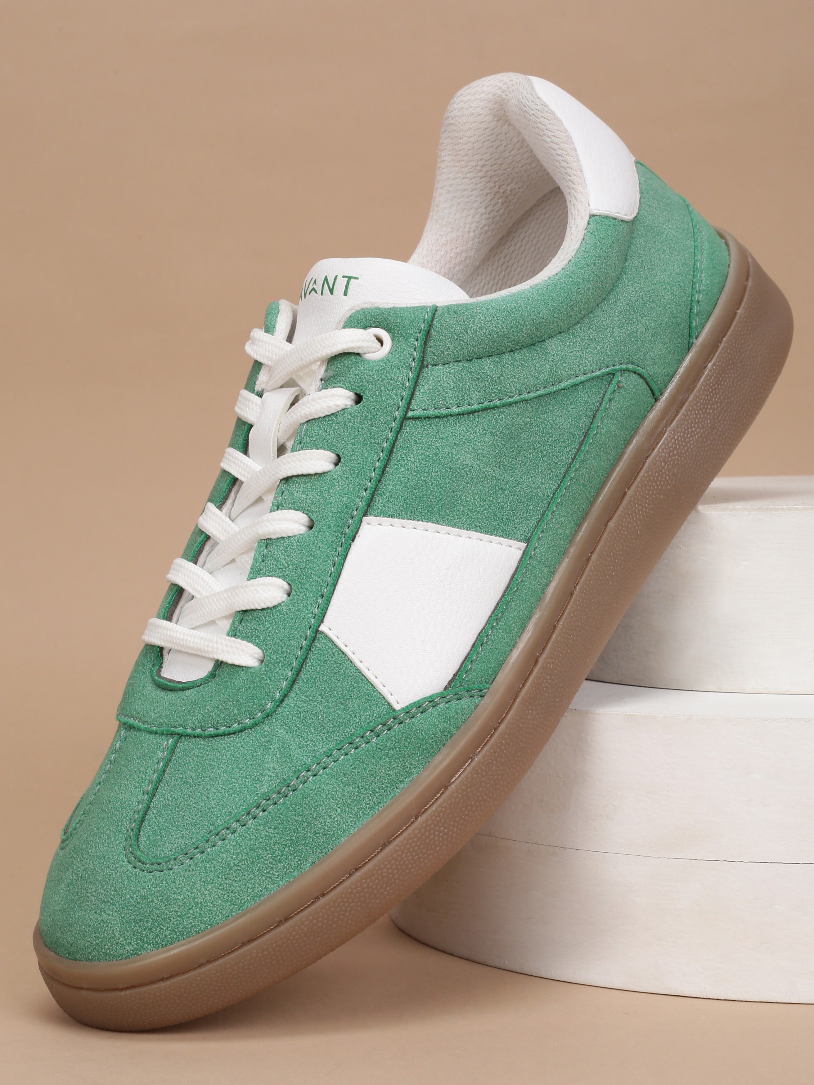 Avant Women's Arche Sneakers - Green/White