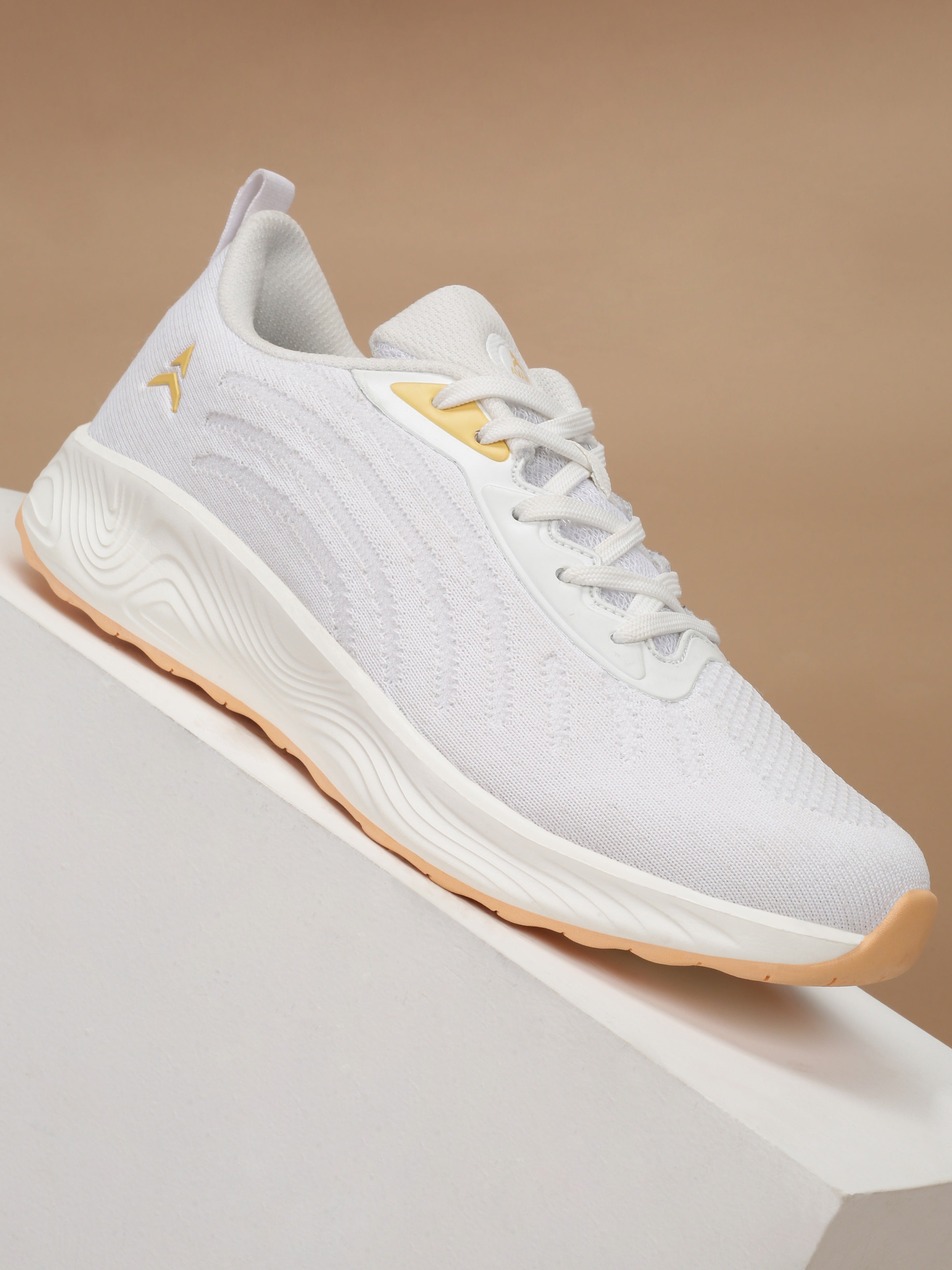 Avant Women's Zova Casual Shoes - Off White