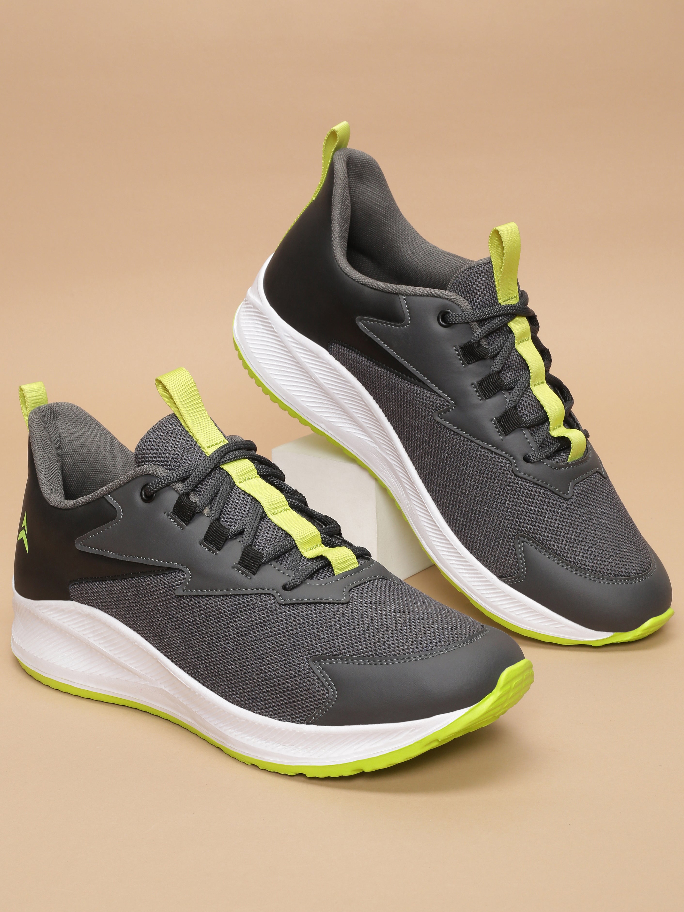 Avant Men's Axion Walking Shoes - Black/Grey