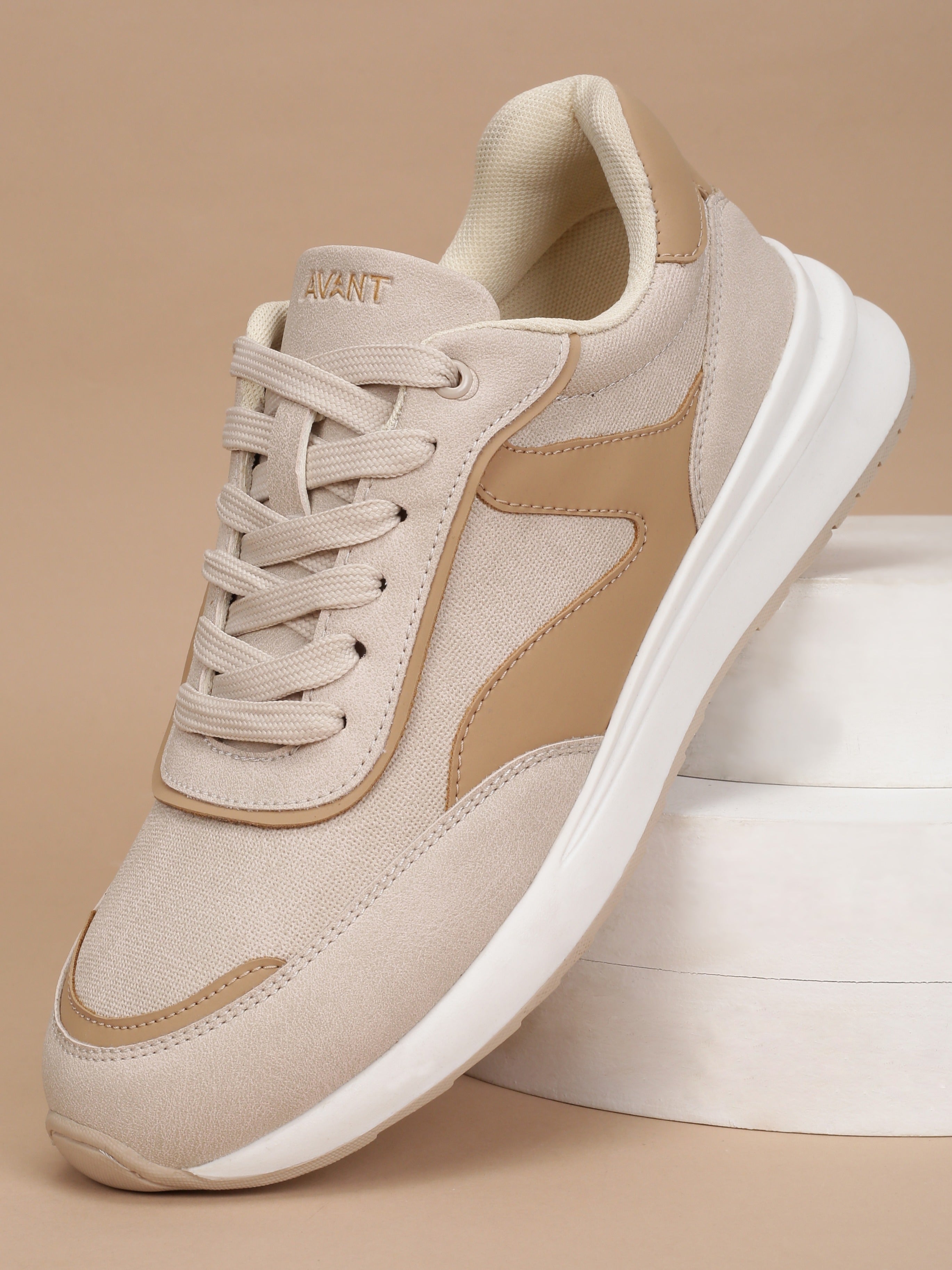 Avant Women's Mova Sneakers - Beige/Brown