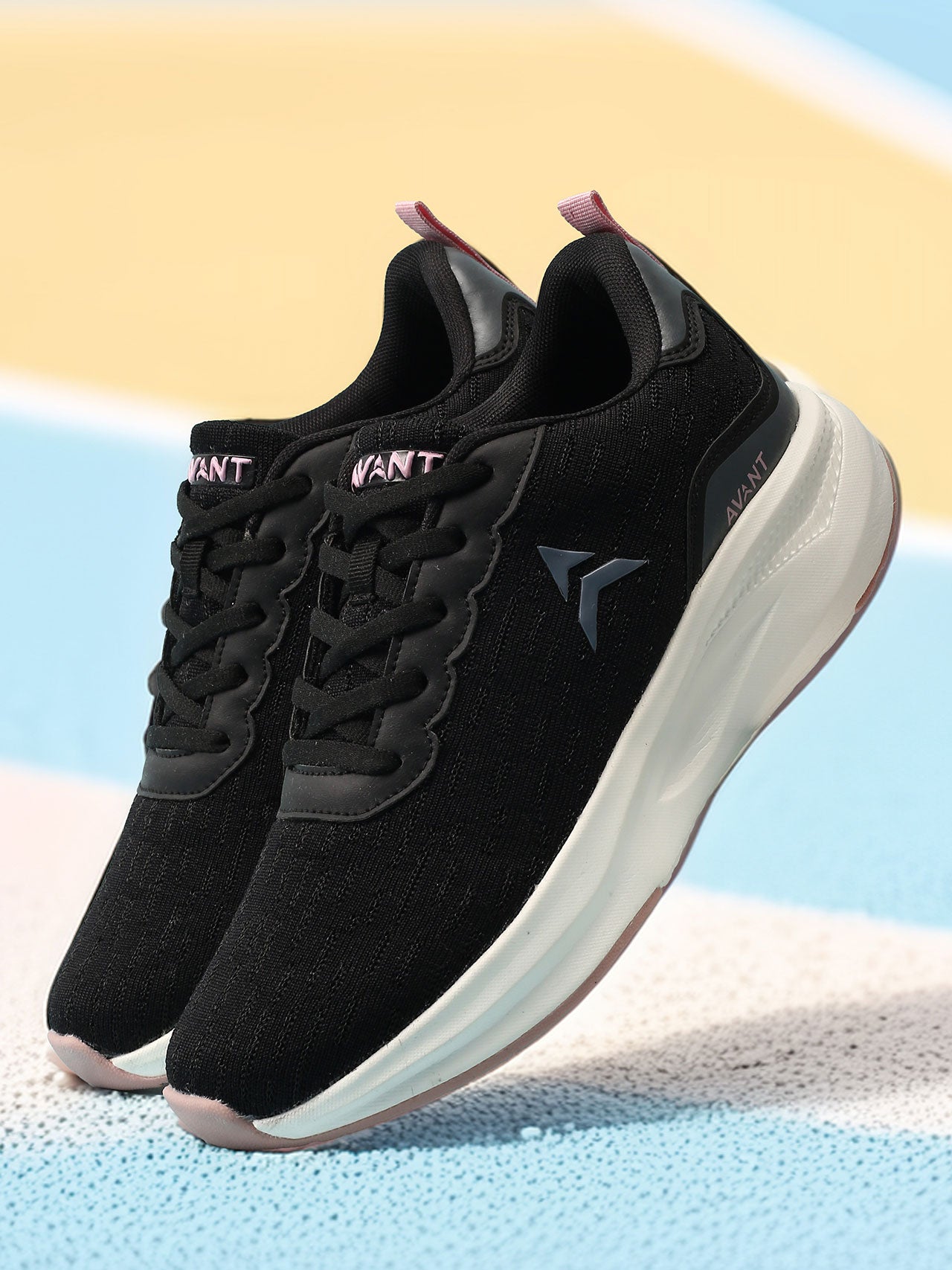 Avant Women's Aura Running Shoes - Black