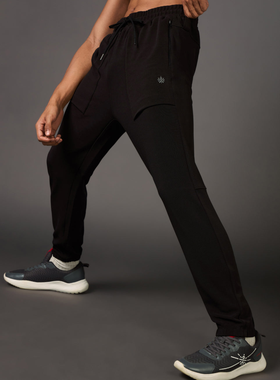 Men's Terrain Black Running Trackpant