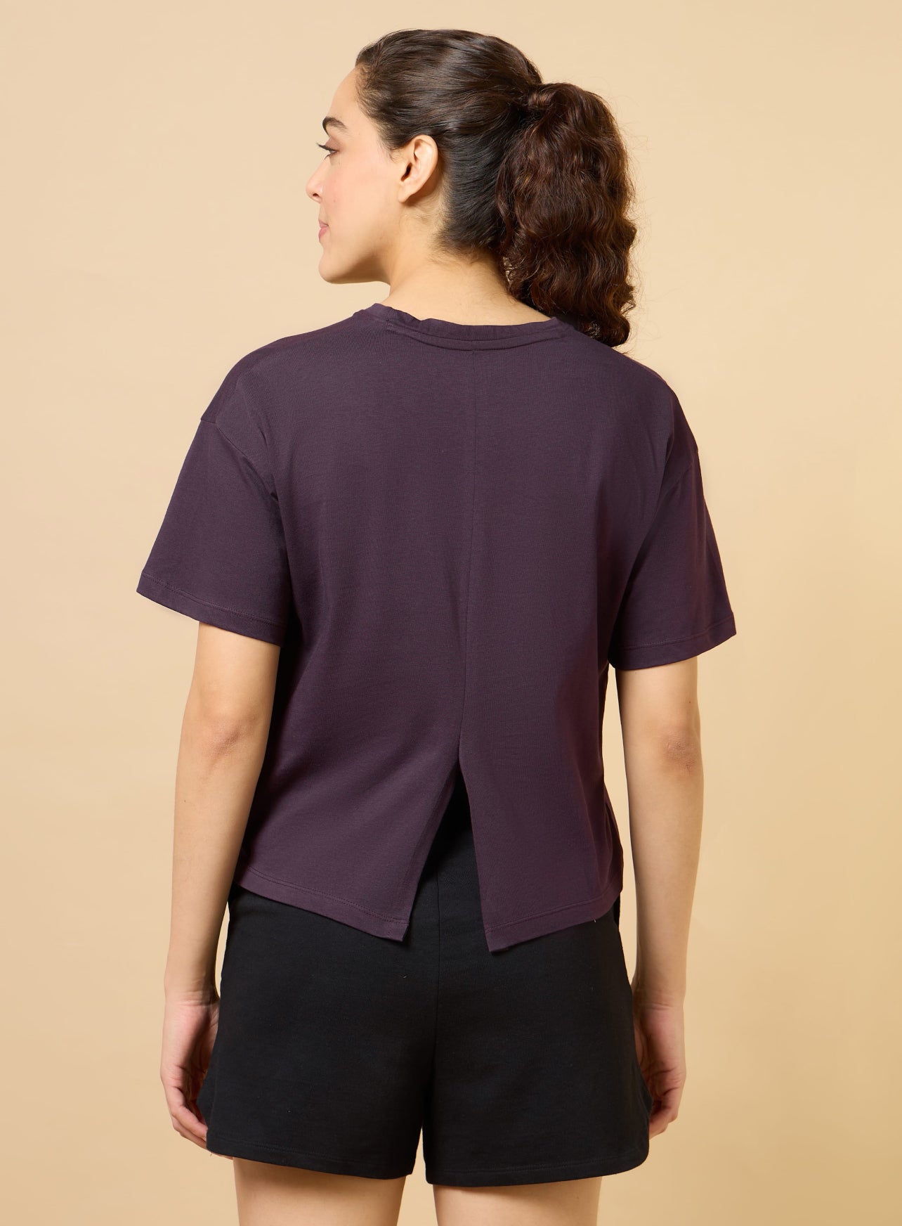 Women's Plum Workout Essential T-shirt