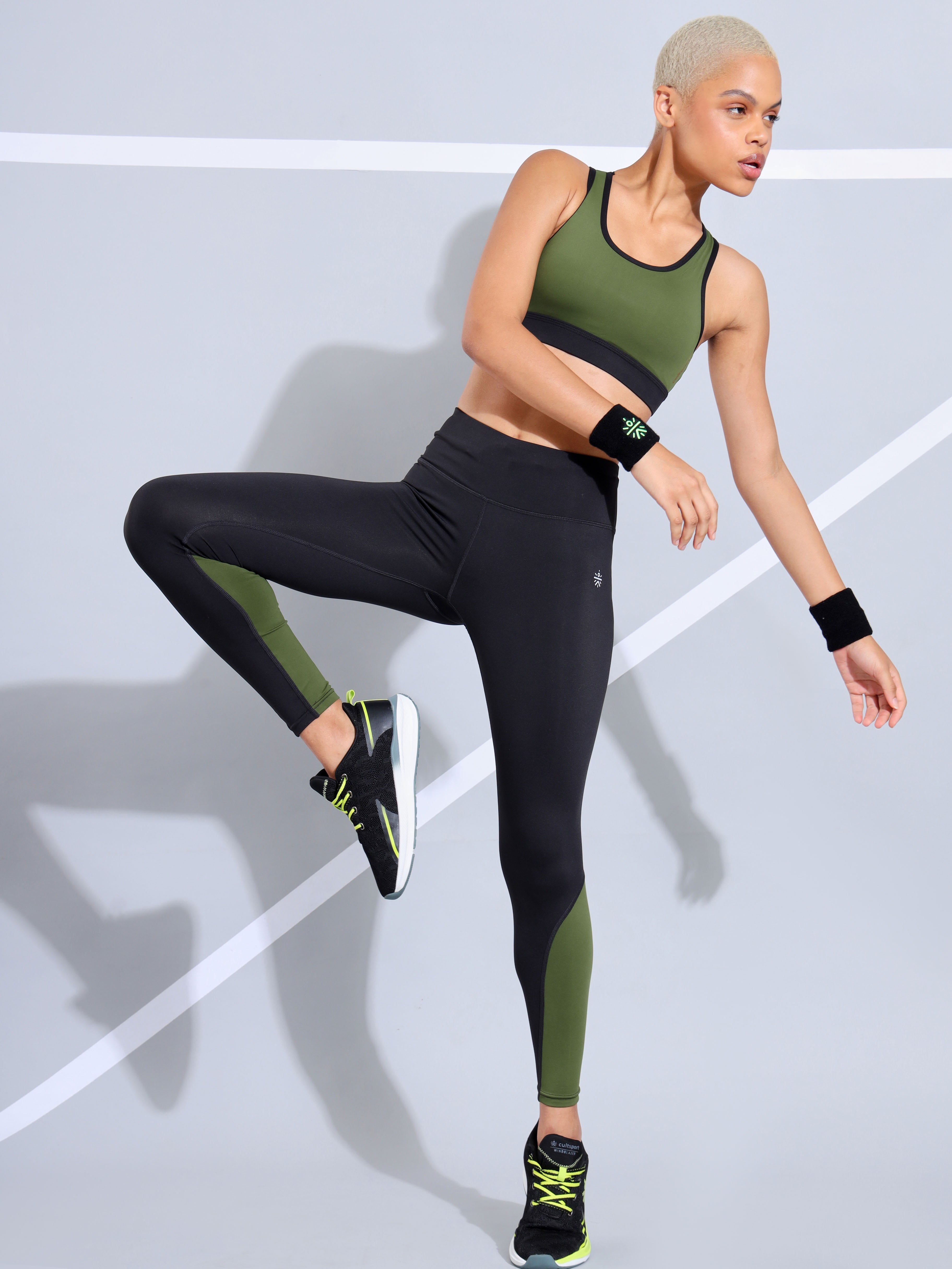 Colourblock Medium Impact Racer Back Sports Bra