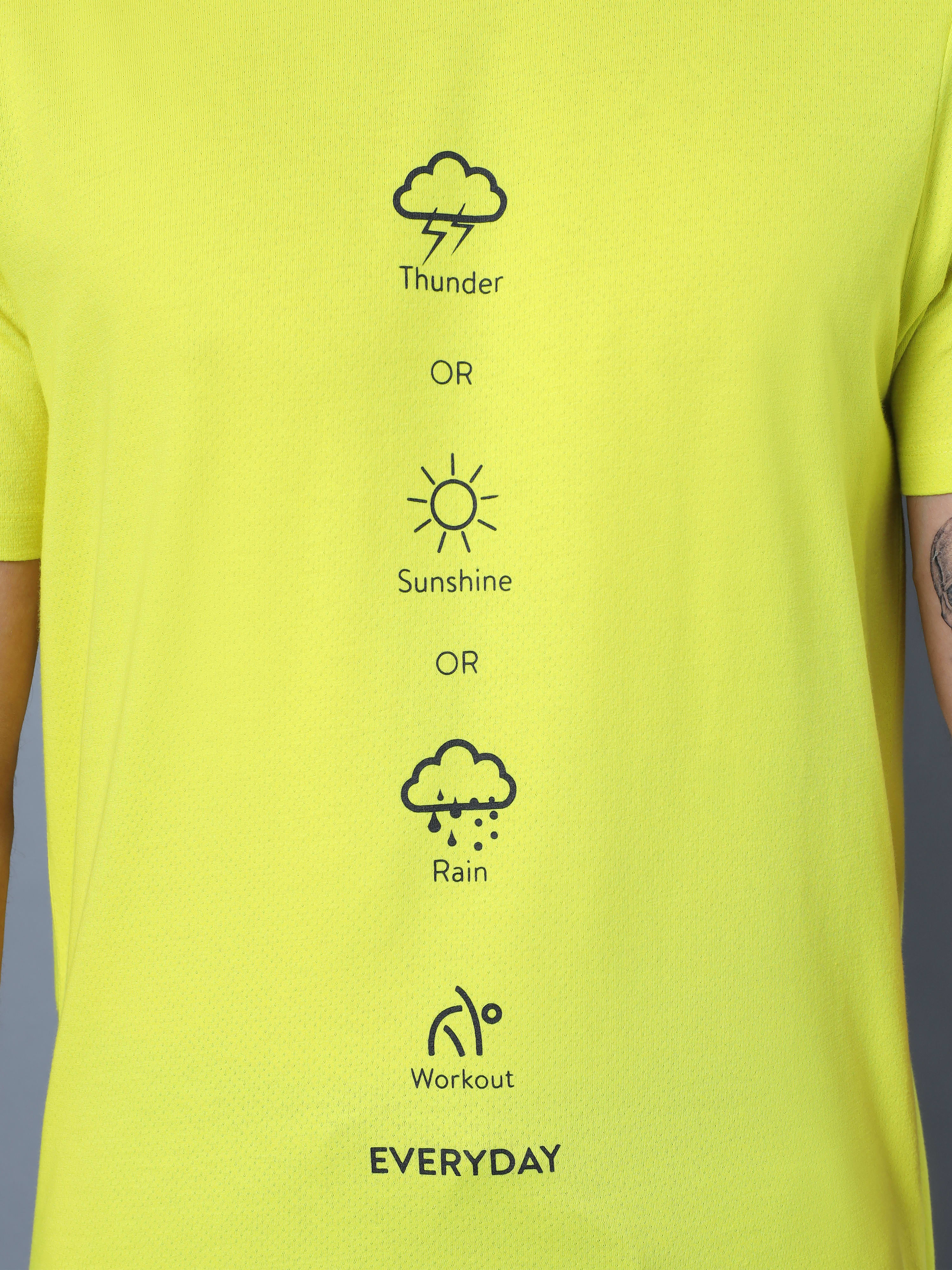 Minimalistic Print T-shirt