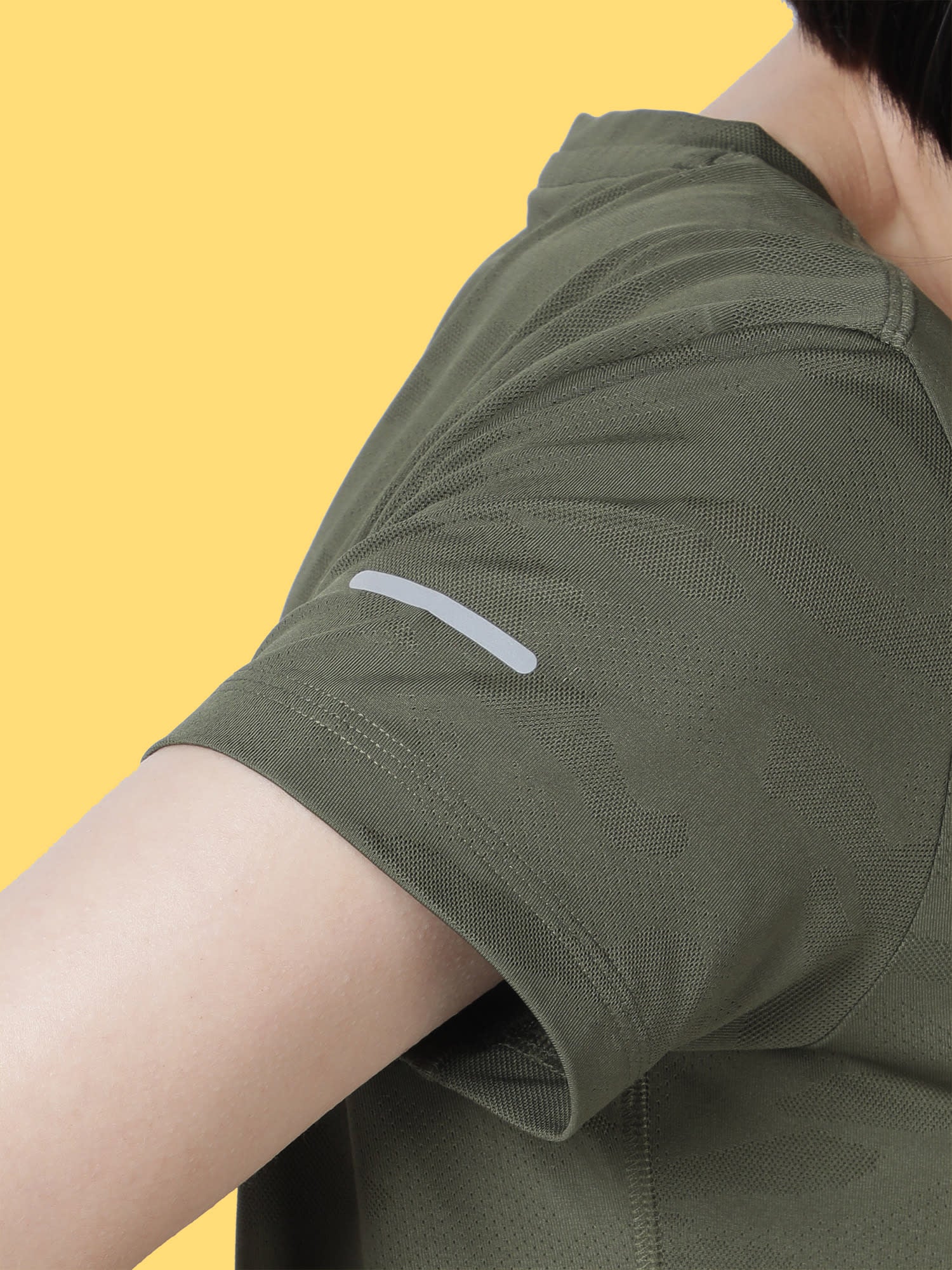 Vital Ace Olive Running Relaxed Tee