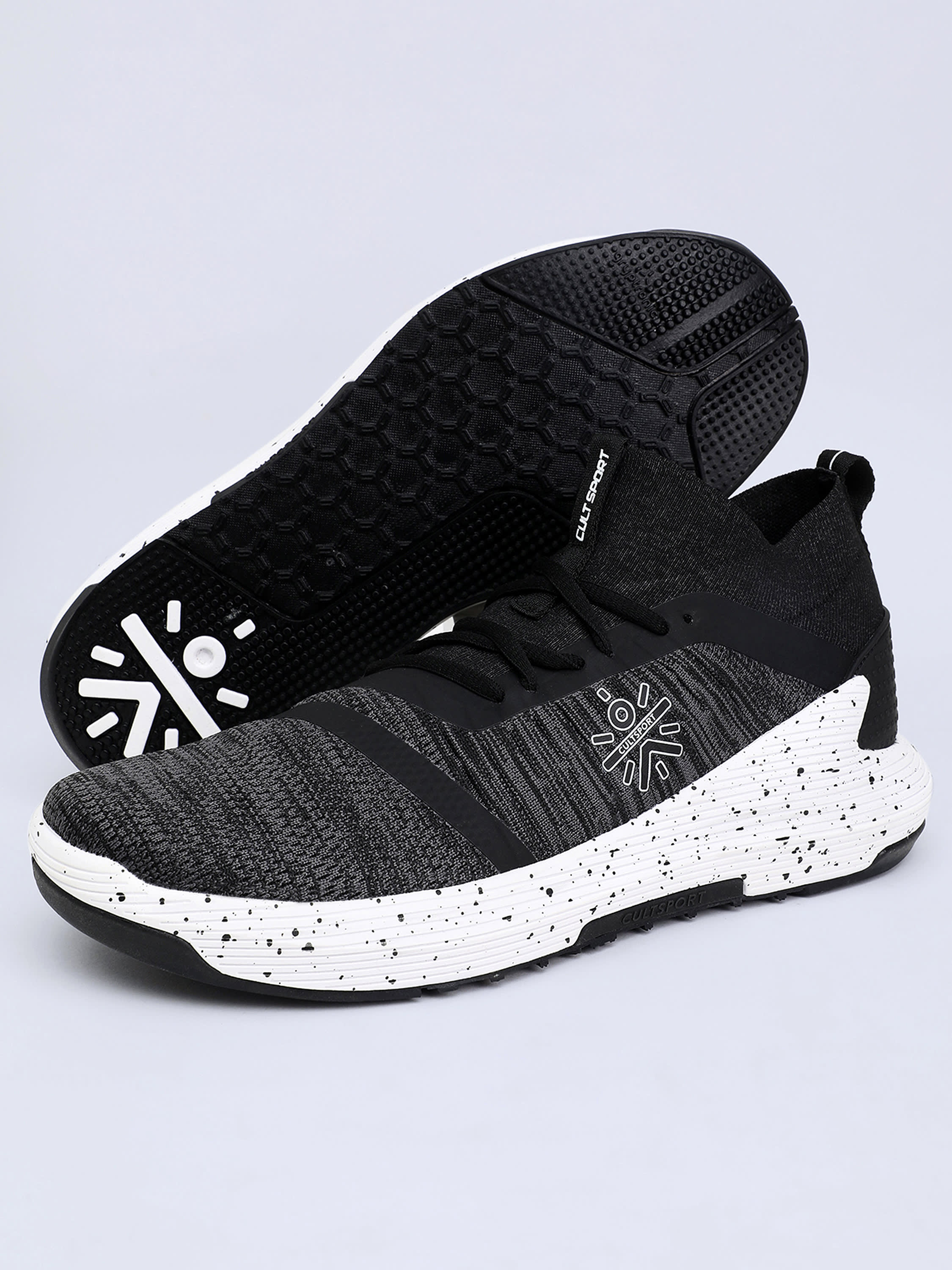 cult Pro-Train Men Training Shoes - Black/White
