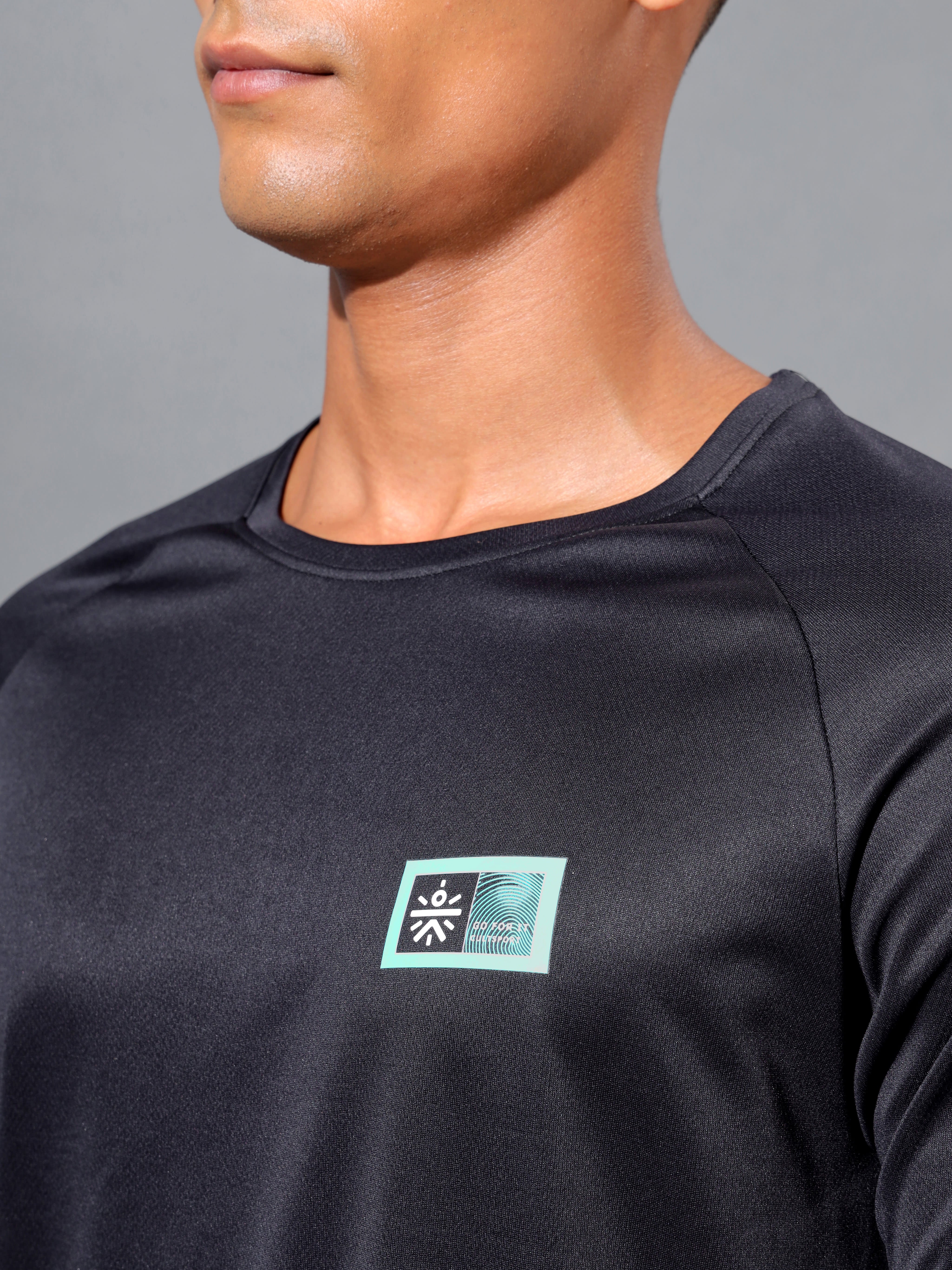 Solid Raglan T-shirt with Logo