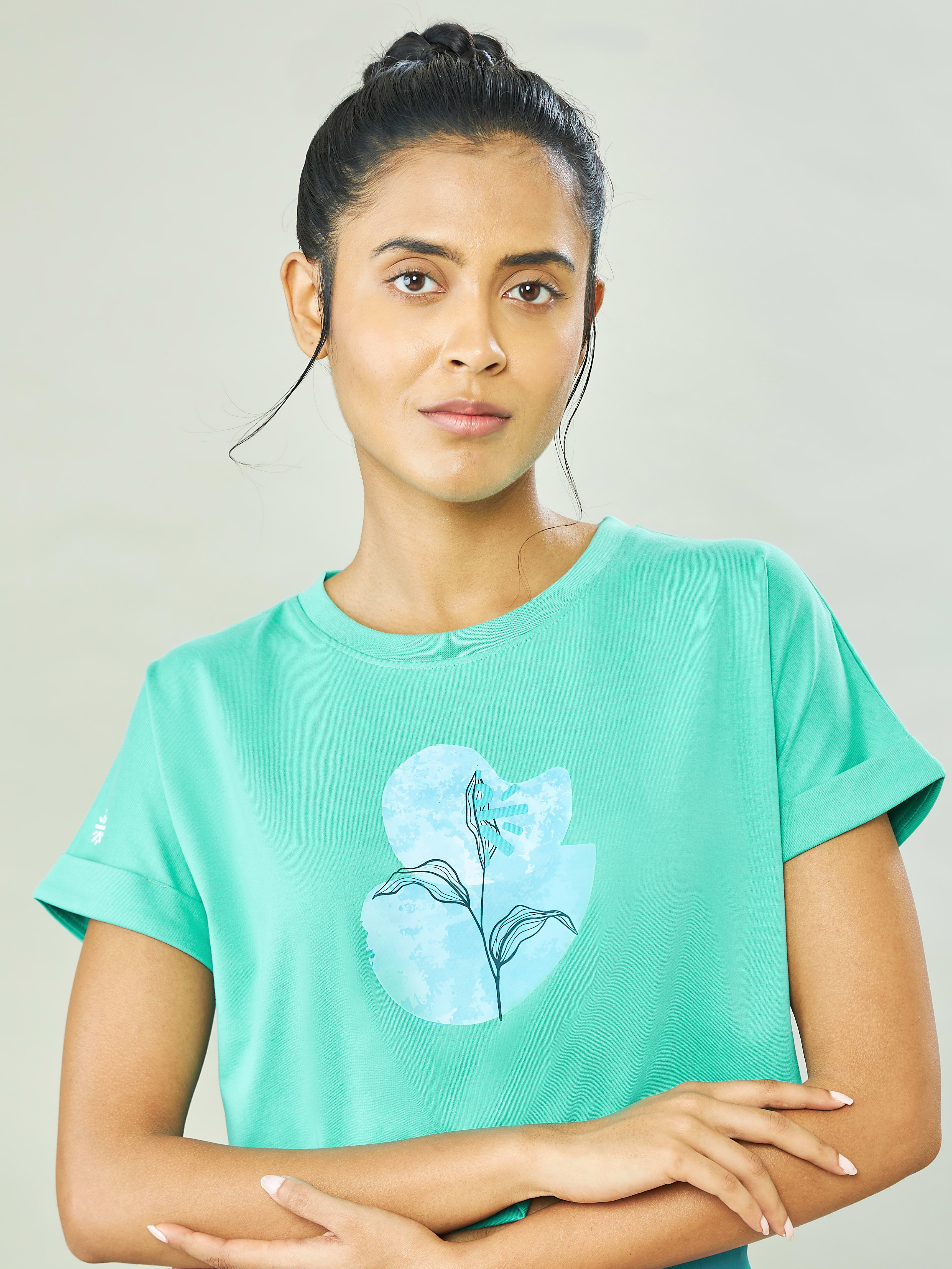 Graphic Print Yoga Crop Top