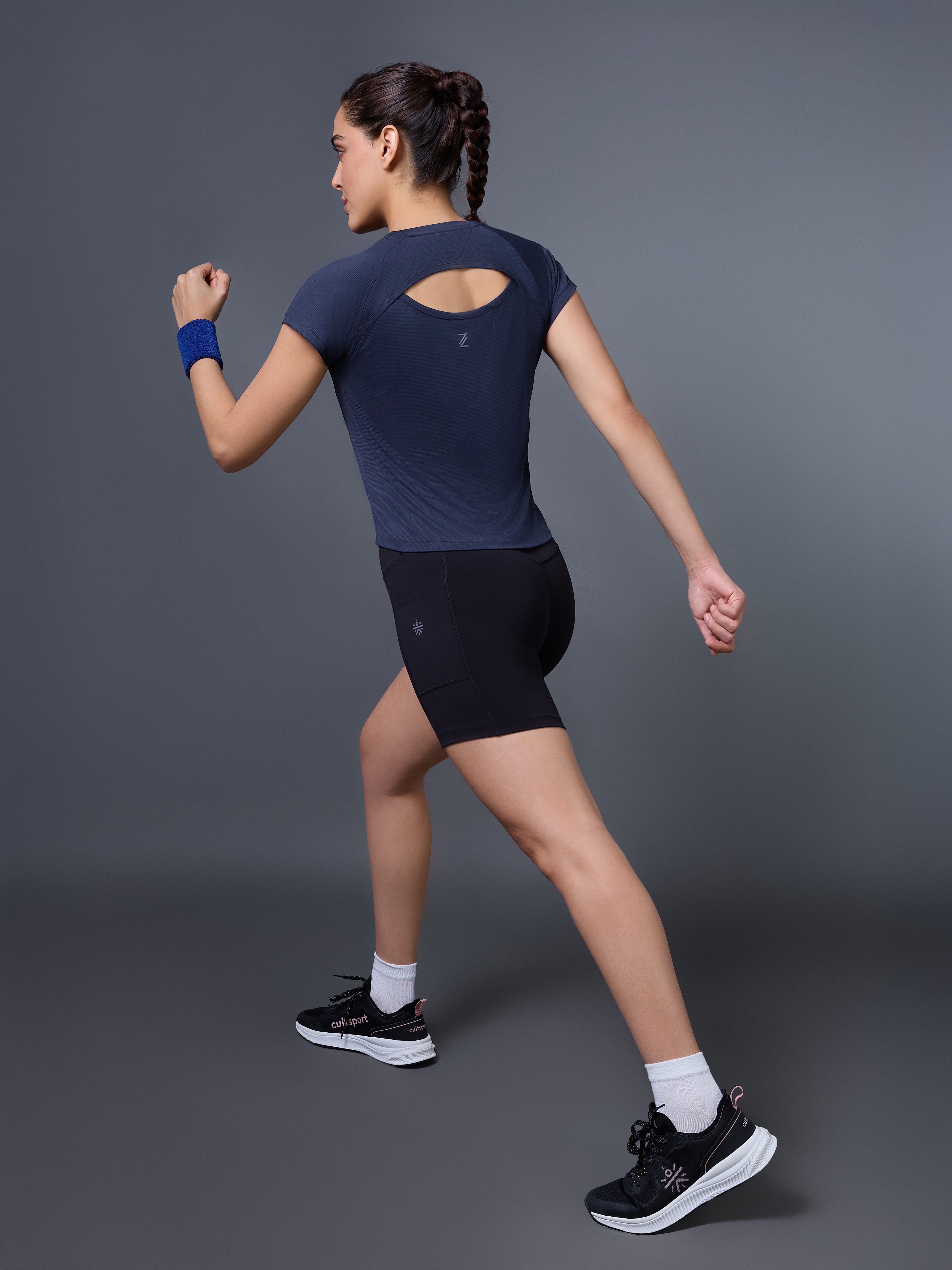 Women's Navy Run Forward T-shirt