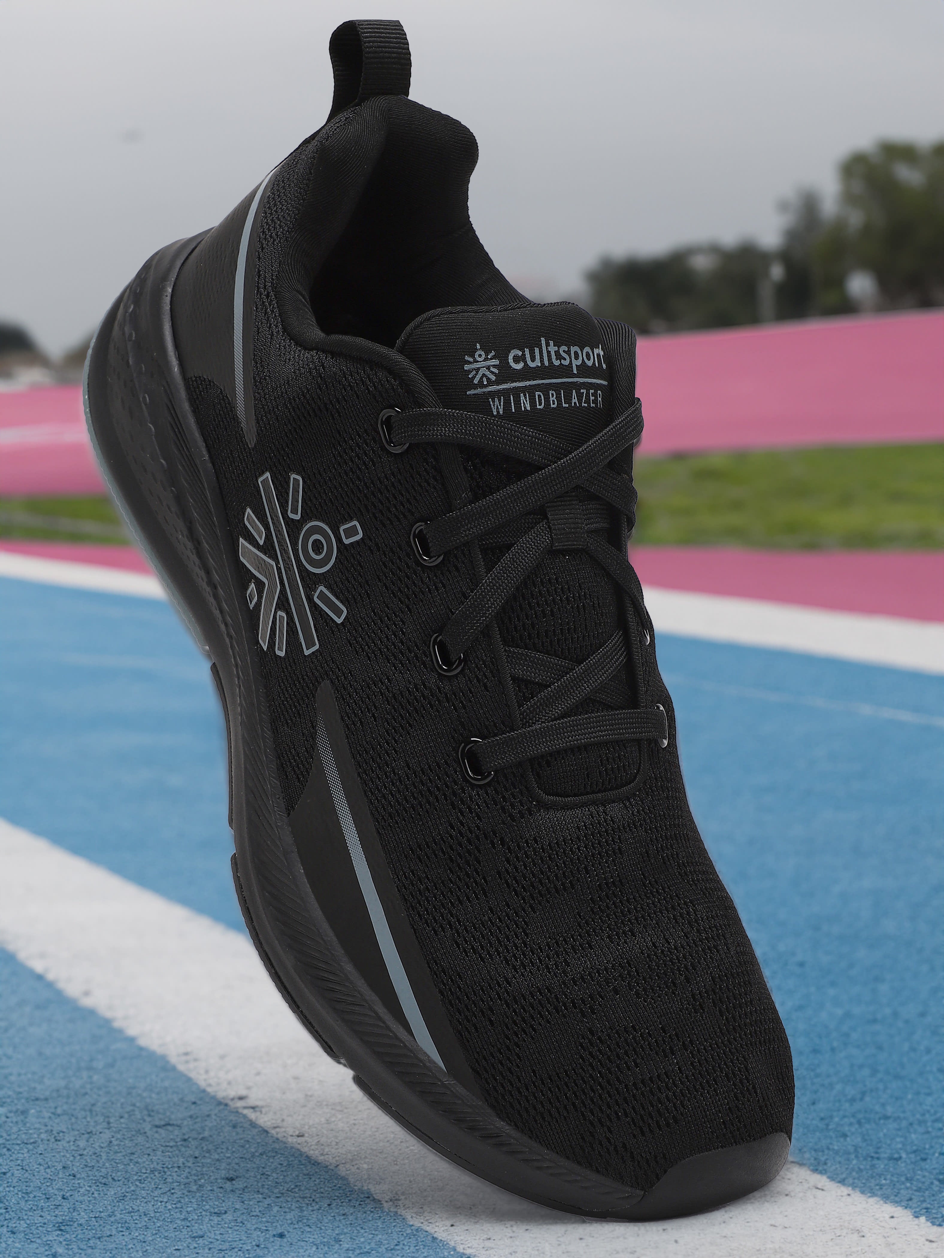 cult Windblazer Men Running Shoes - Black