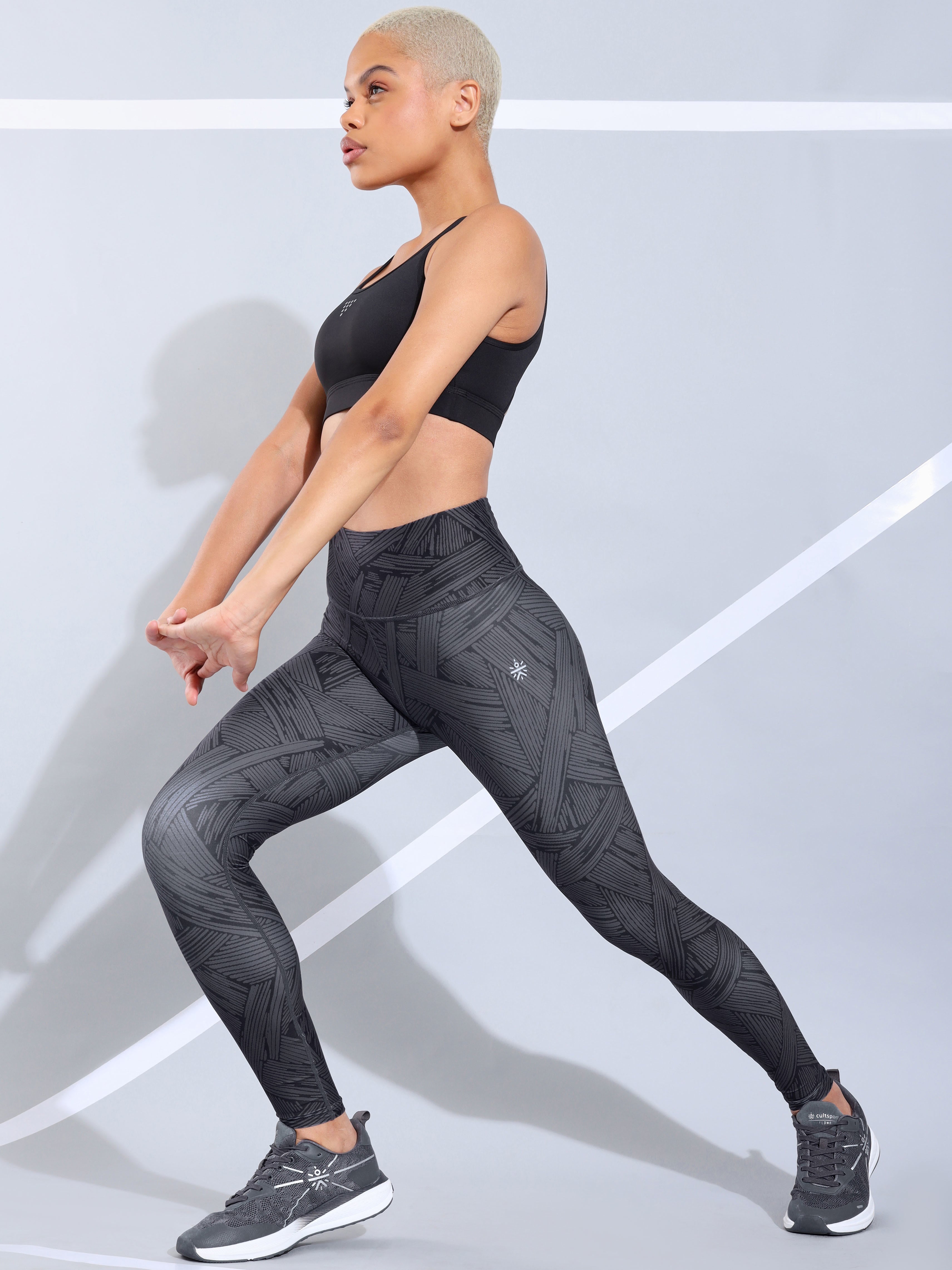 Black All Over Print Absolute Fit Tights with Back Pocket