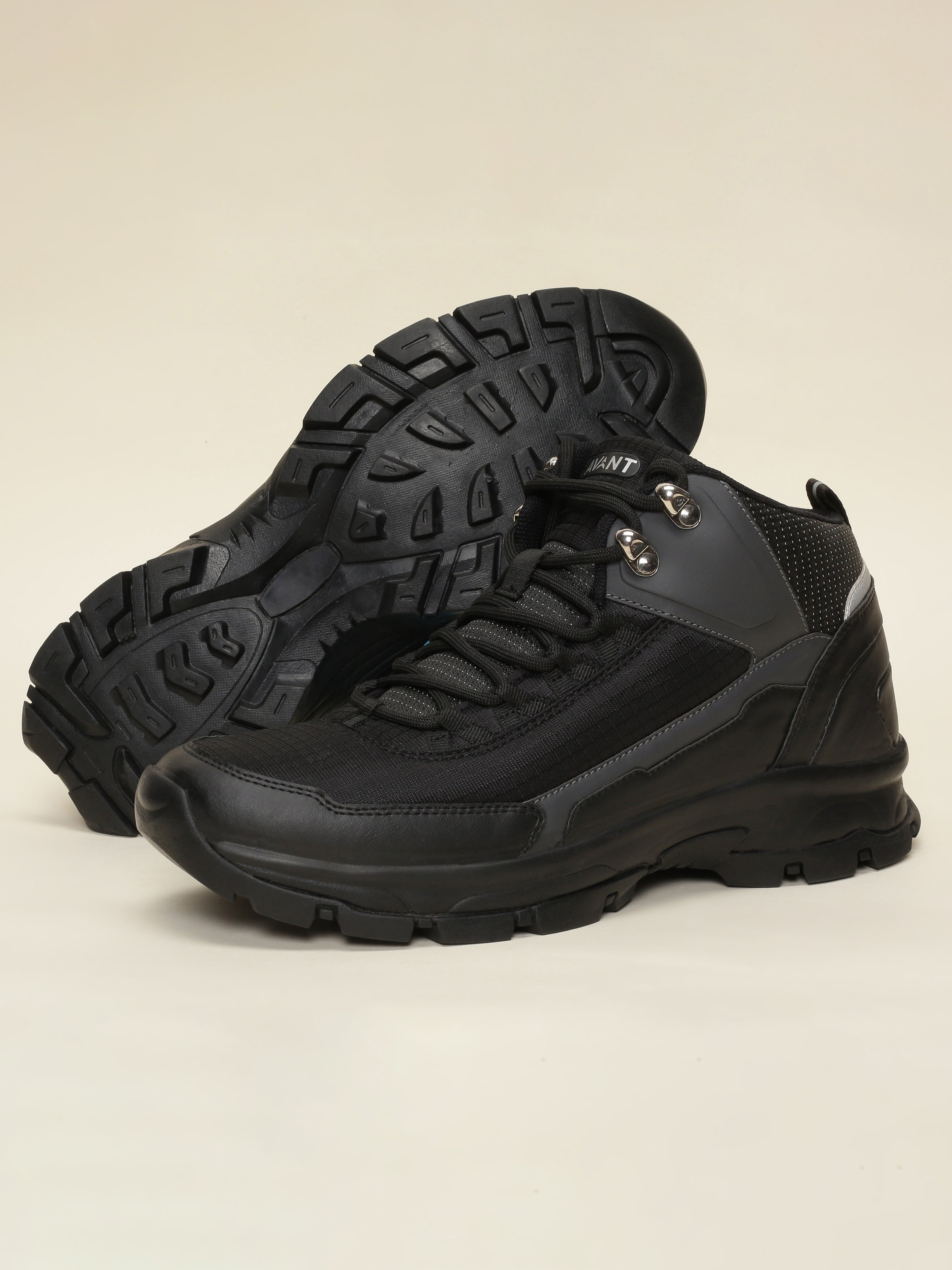 Avant Men's TerraTread Outdoor Shoes - Black