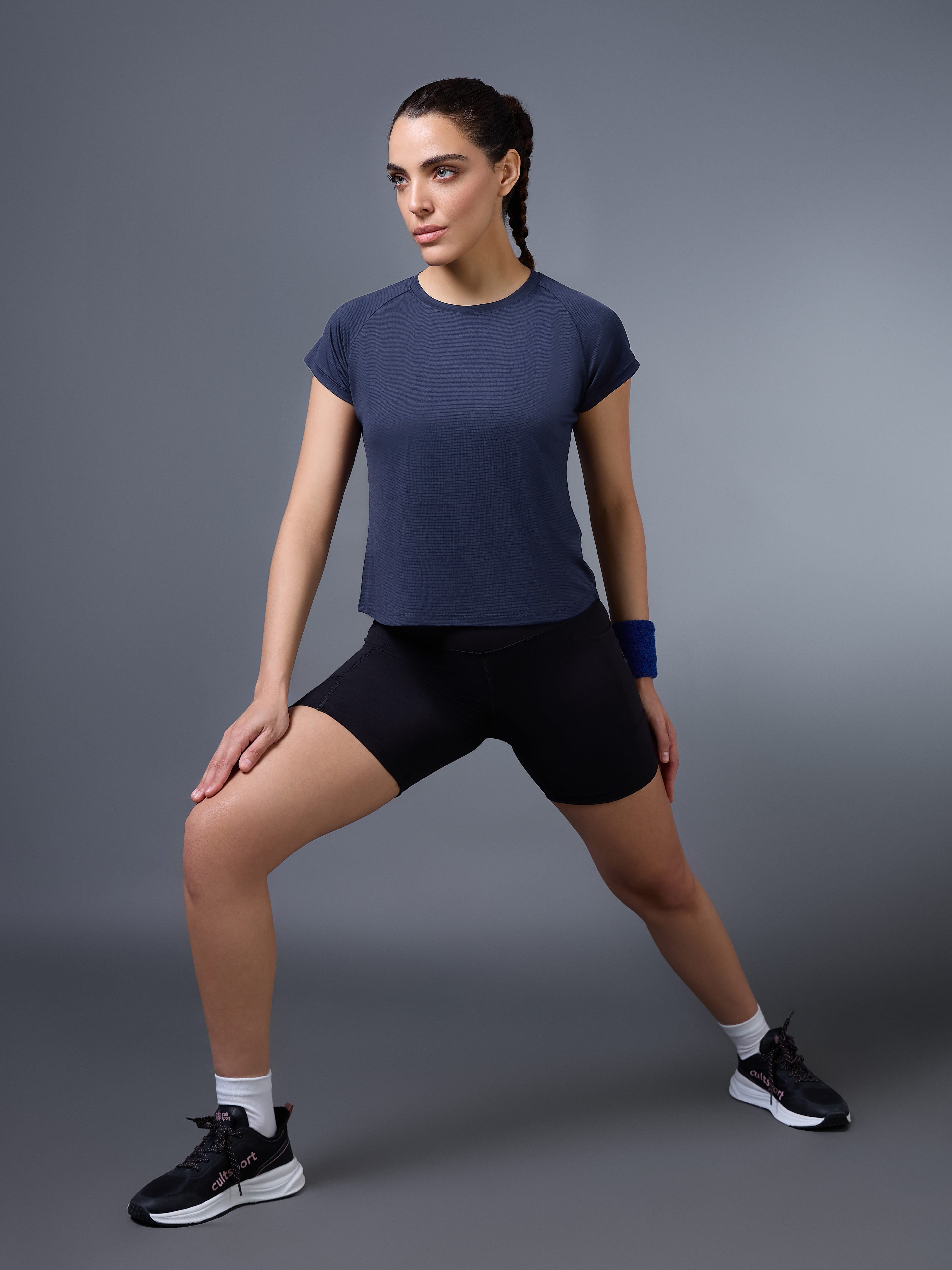 Women's Navy Run Forward T-shirt