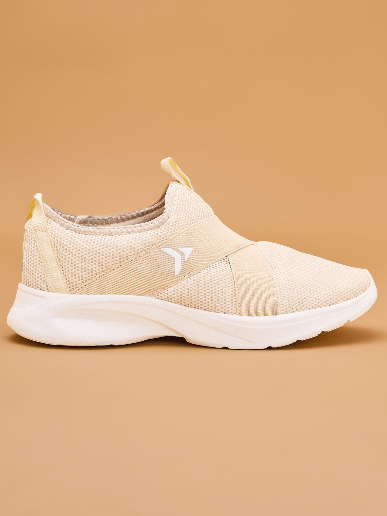 Avant Women's Glam Slip-On Walking shoes - White