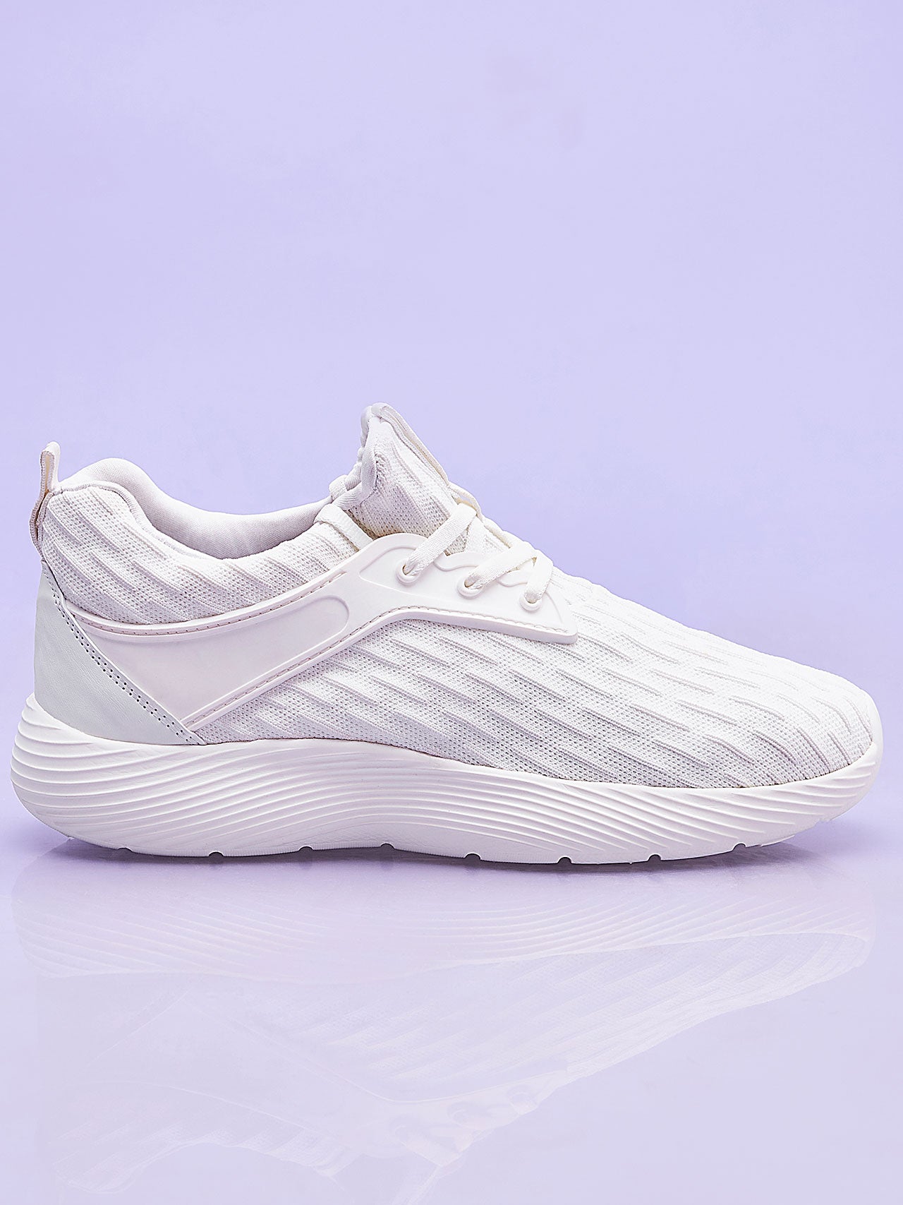 Avant Men's FeatherLite Running and Walking Shoes- White