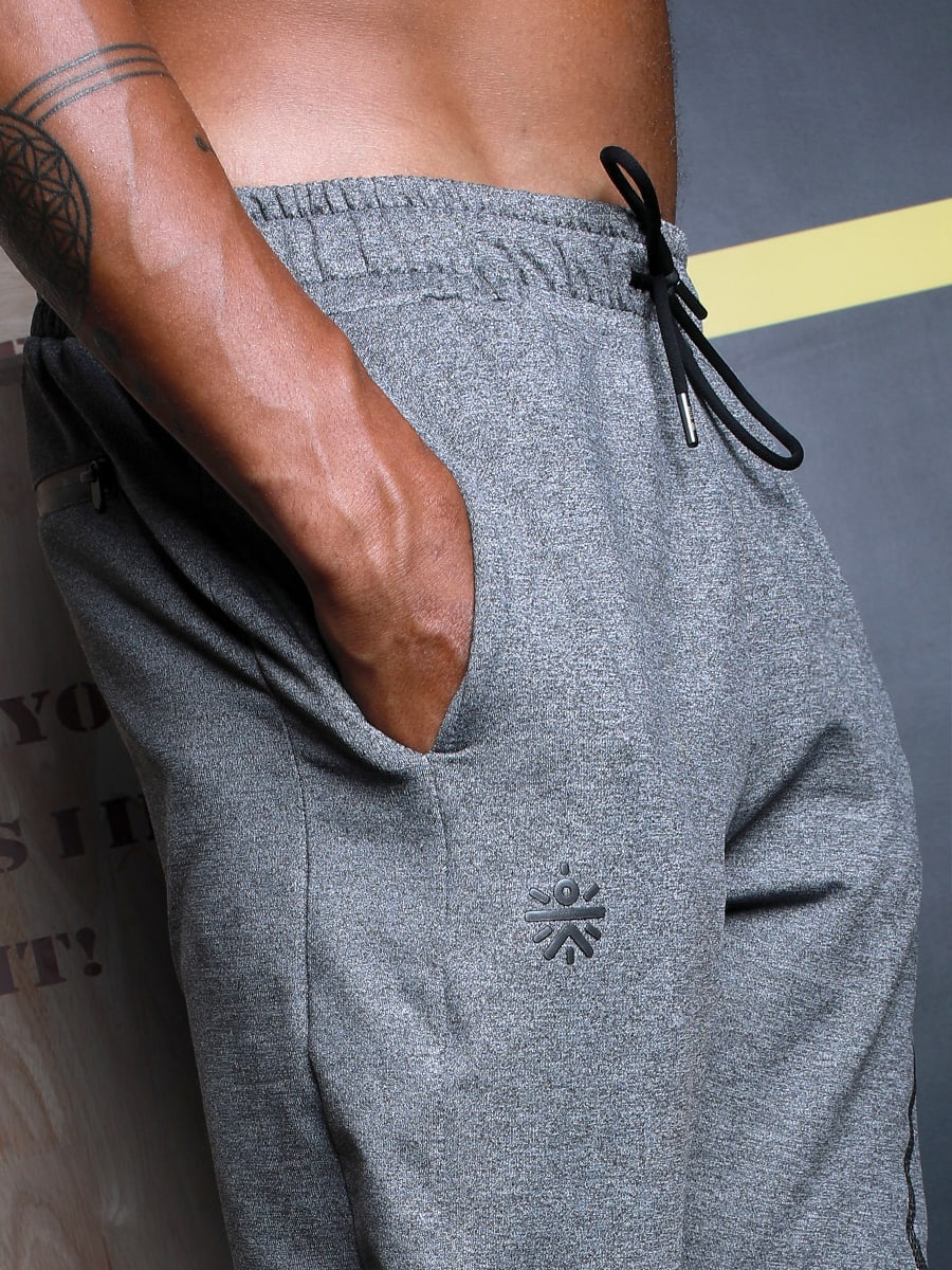Men Vital Tapered Grey Tracks