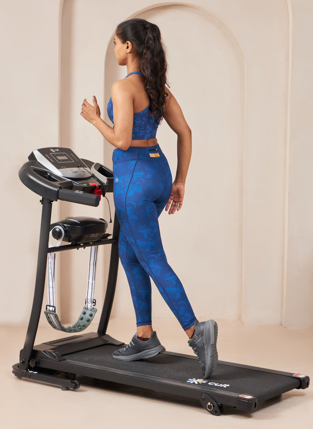 Cultrun M3.0 3HP Peak Treadmill | 3-level Manual-Incline | Max Weight-100kg | Max Speed-10 kmph (with 6 months extended warranty)