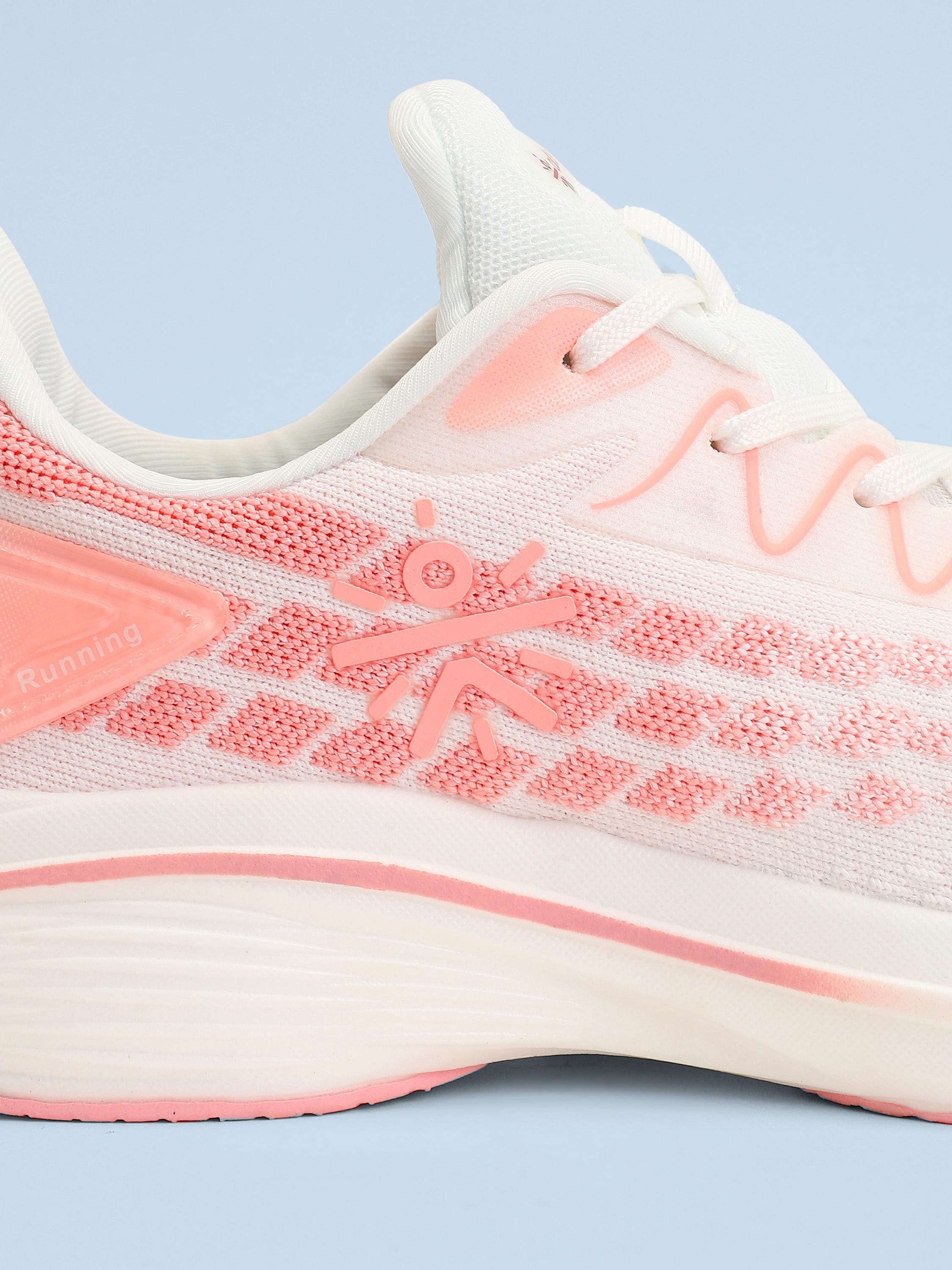 cult Active Women Running Shoes - White/Peach