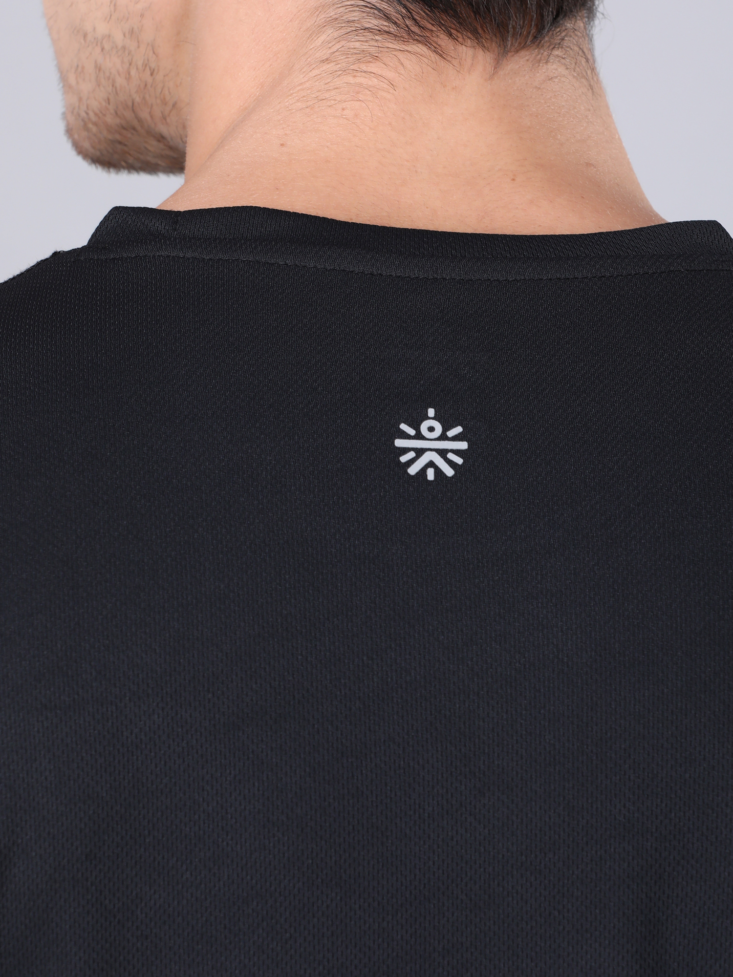 Abstract Bid Black Workout Tee