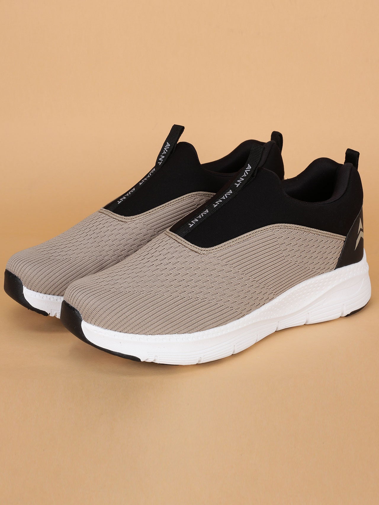 Avant Men's Sigma Slip-On Walking Shoes - Tan Brown