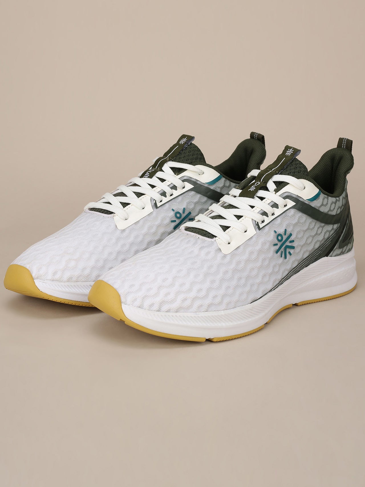 cult Men's AeroStride Casual Shoes - White/Olive