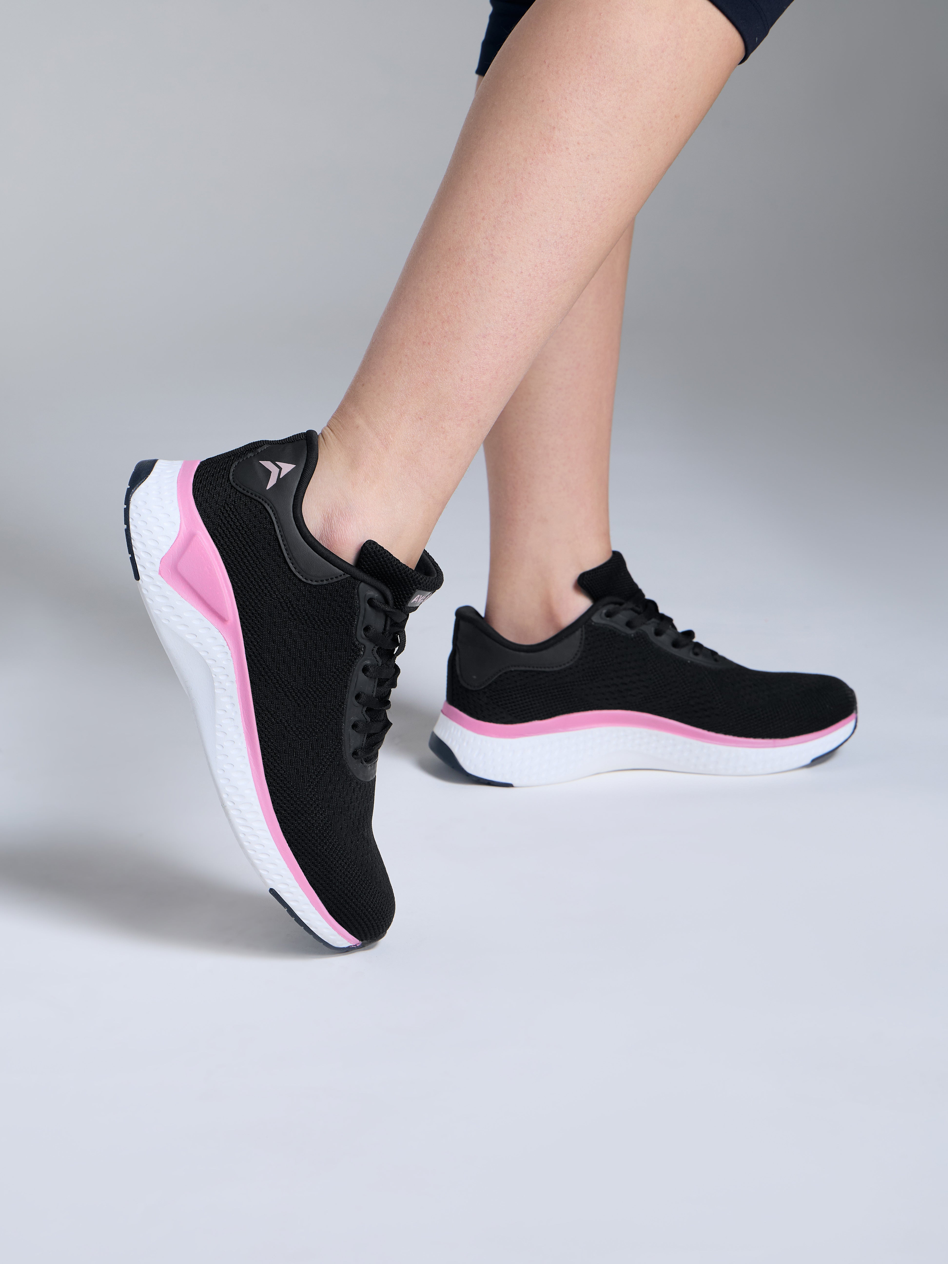 Avant Women's Versa Running Shoes - Black