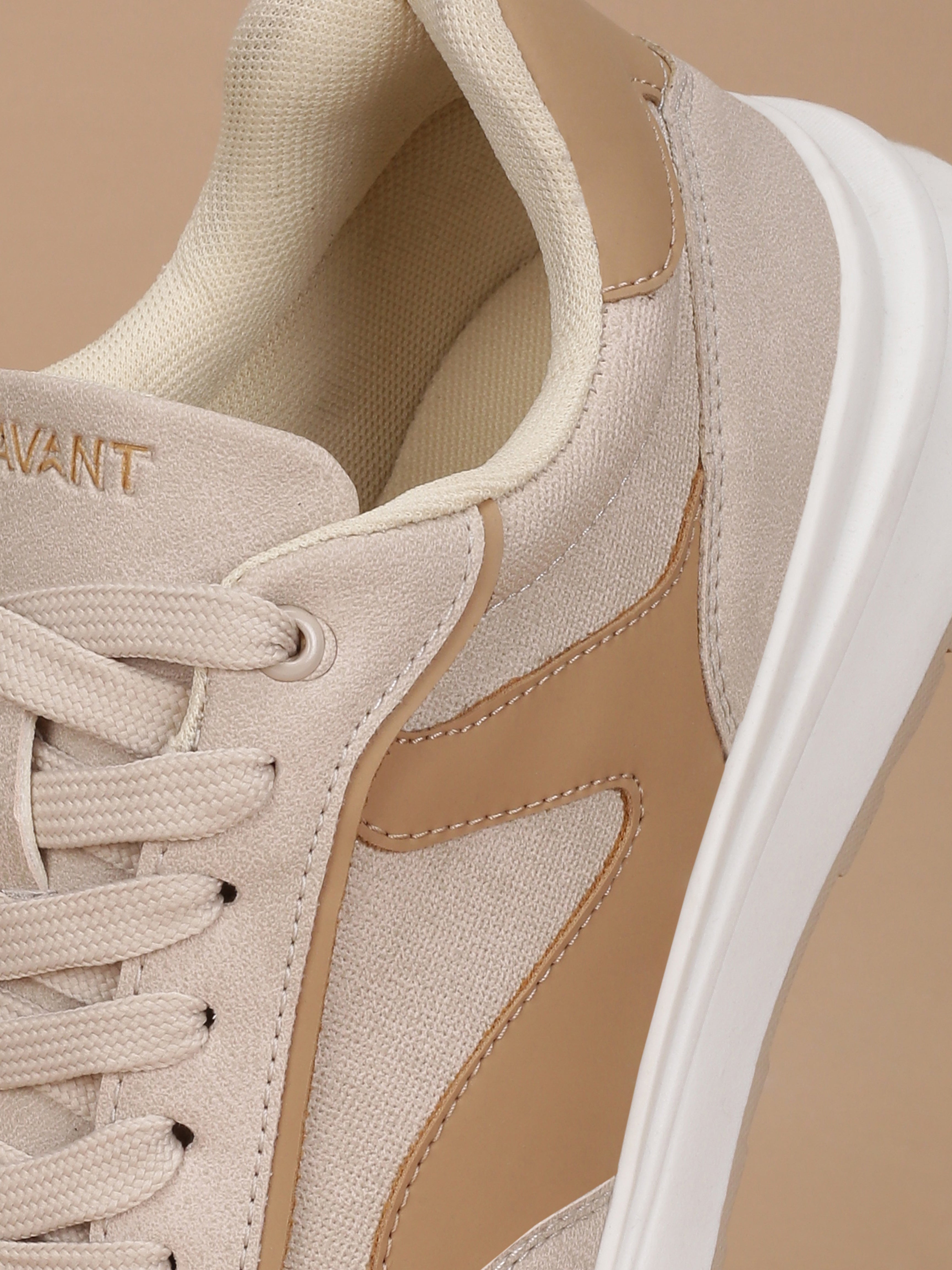 Avant Women's Mova Sneakers - Beige/Brown