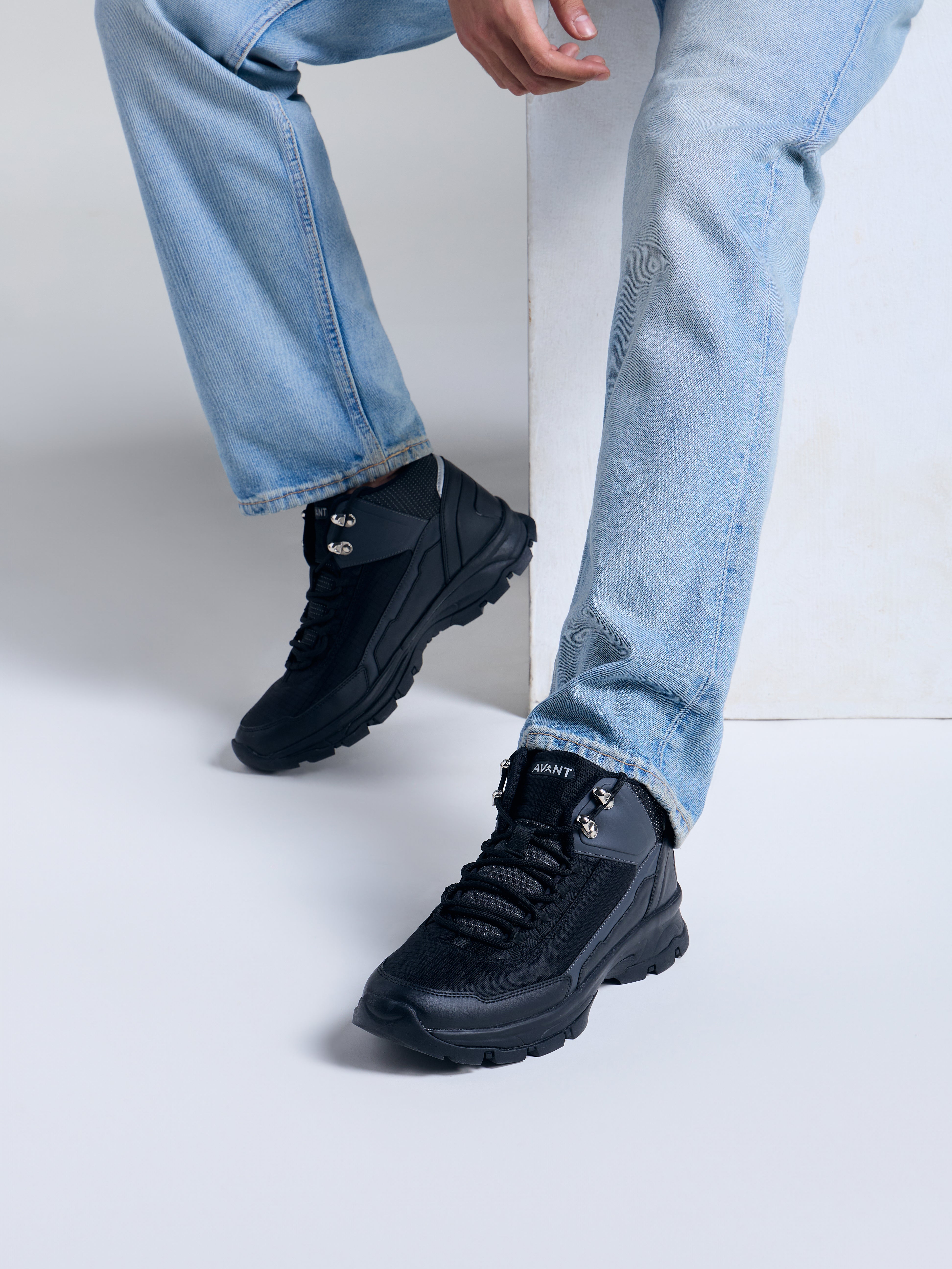 Avant Men's TerraTread Outdoor Shoes - Black