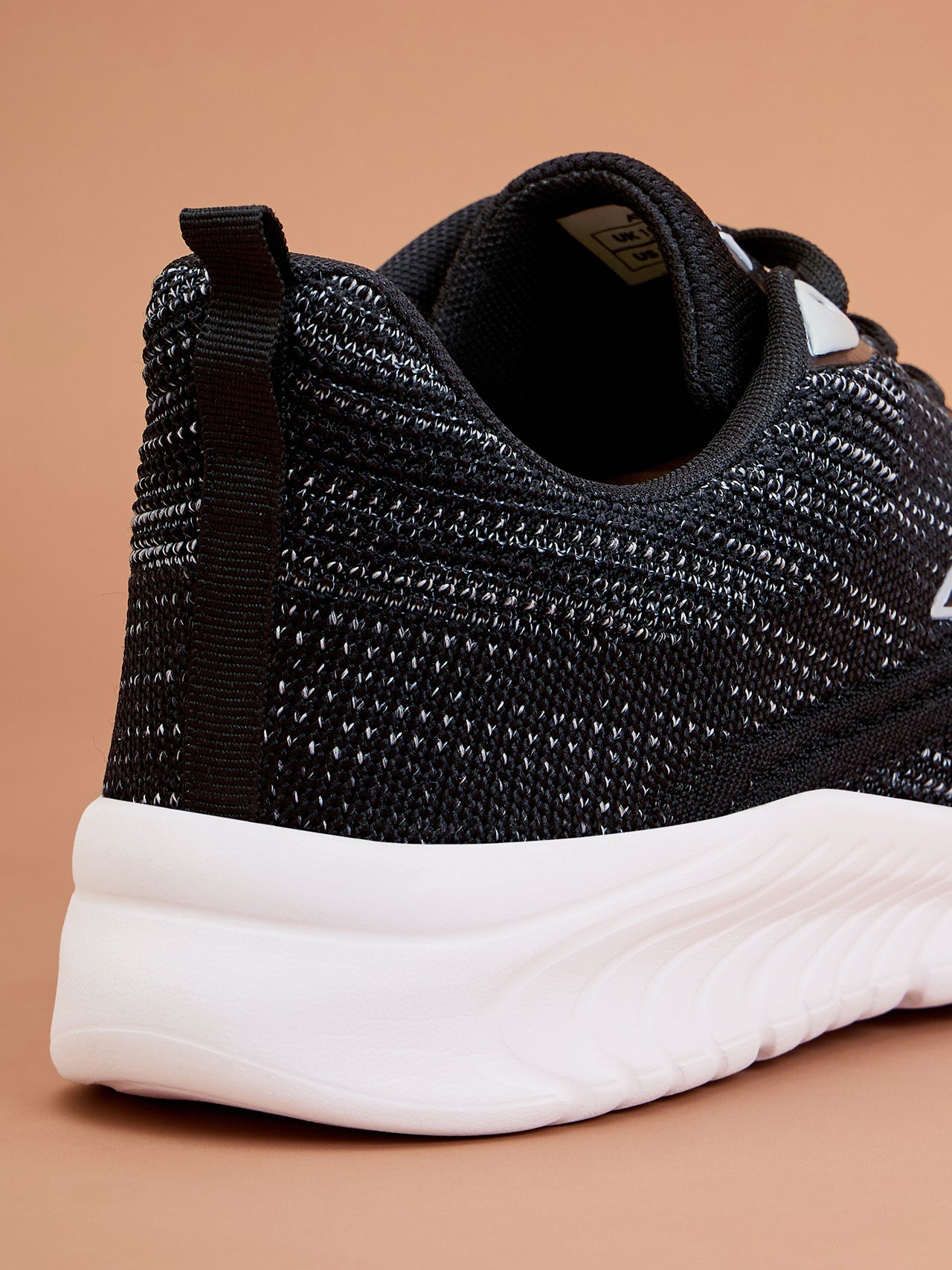 Avant Men's Gladiator Walking Shoes-Black