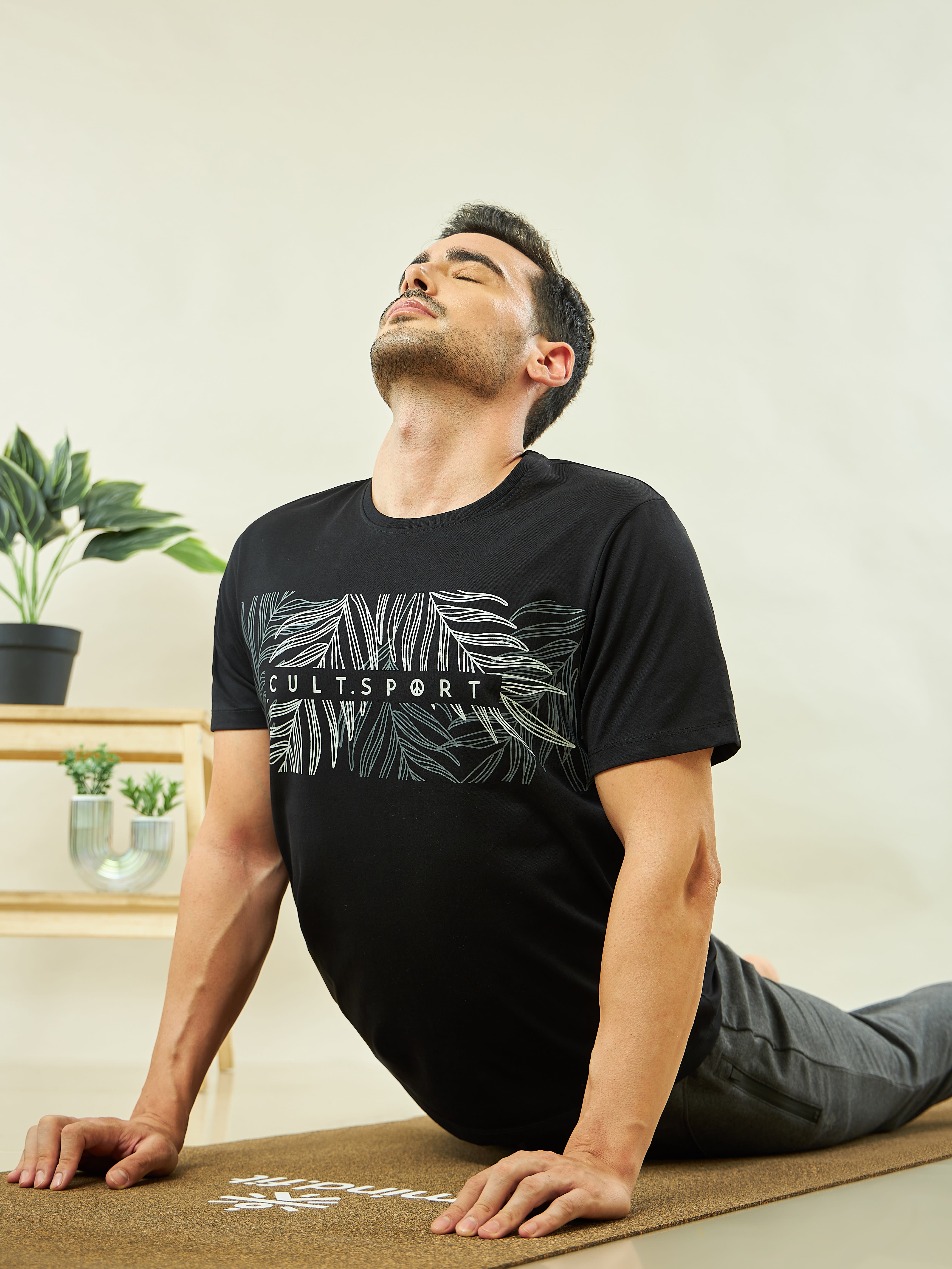 Graphic Print Yoga T-shirt