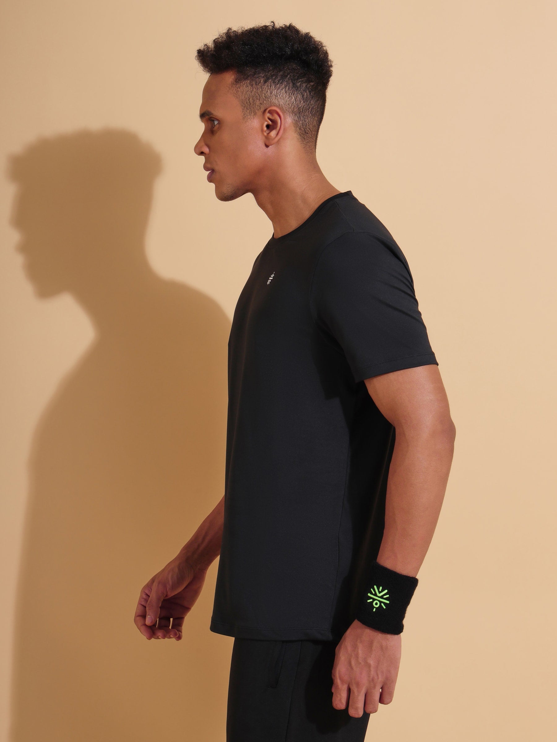 Solid Active T-shirt with Logo