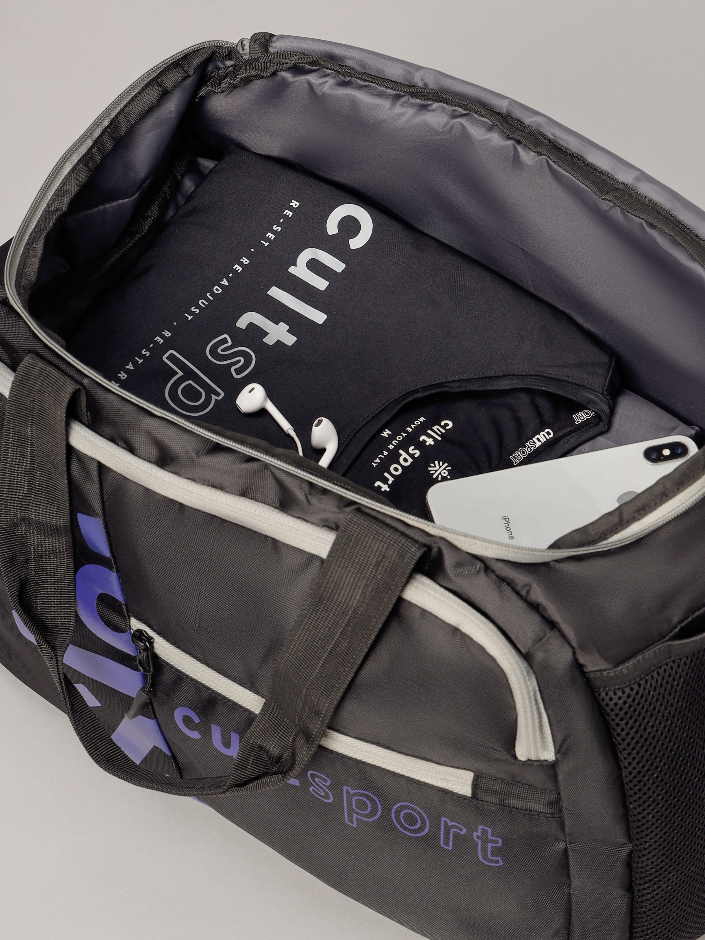 Duffle Bag with Shoe Compartment