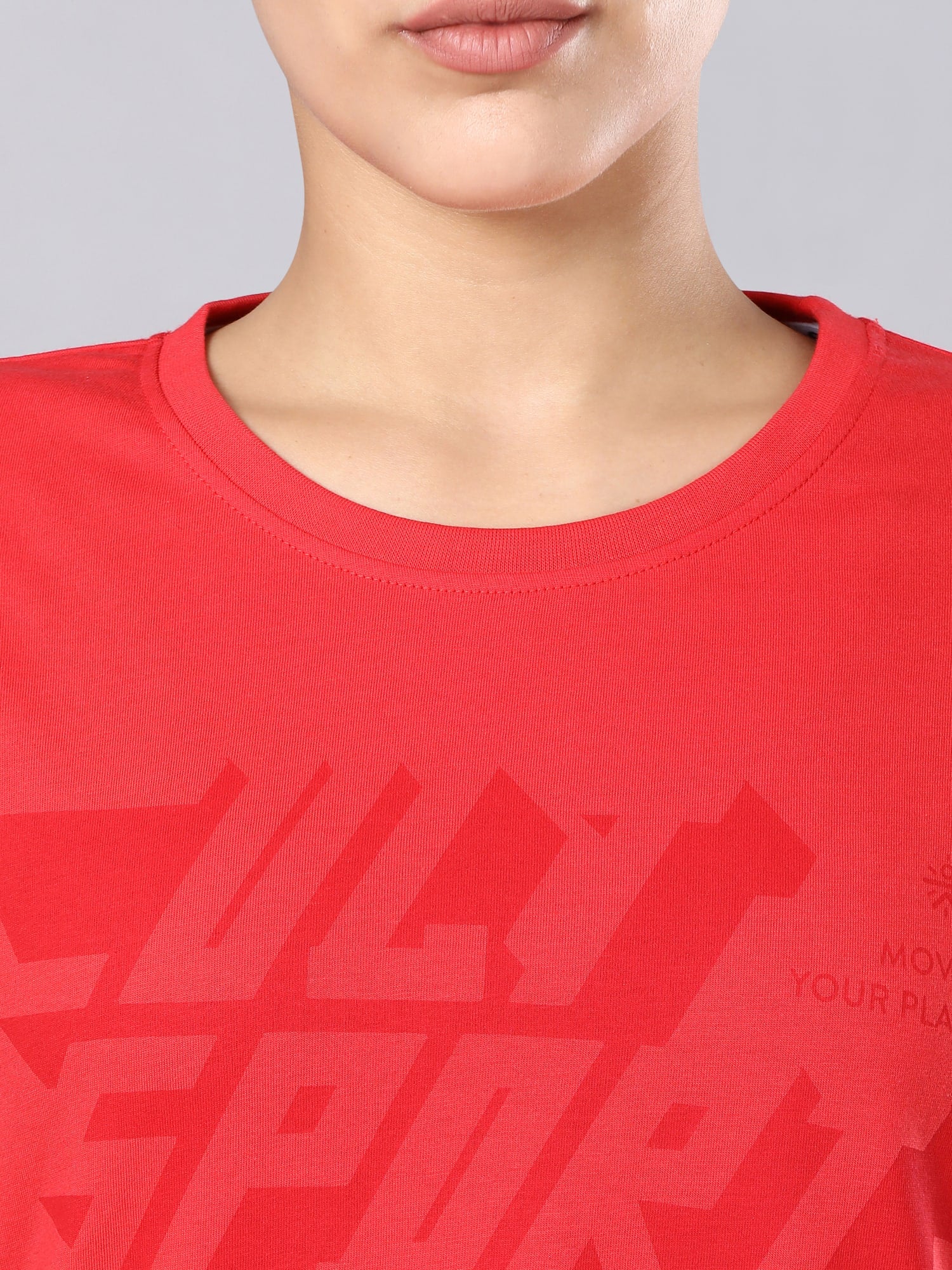 Flydry Cotton Solid Red Cropped Workout Tee