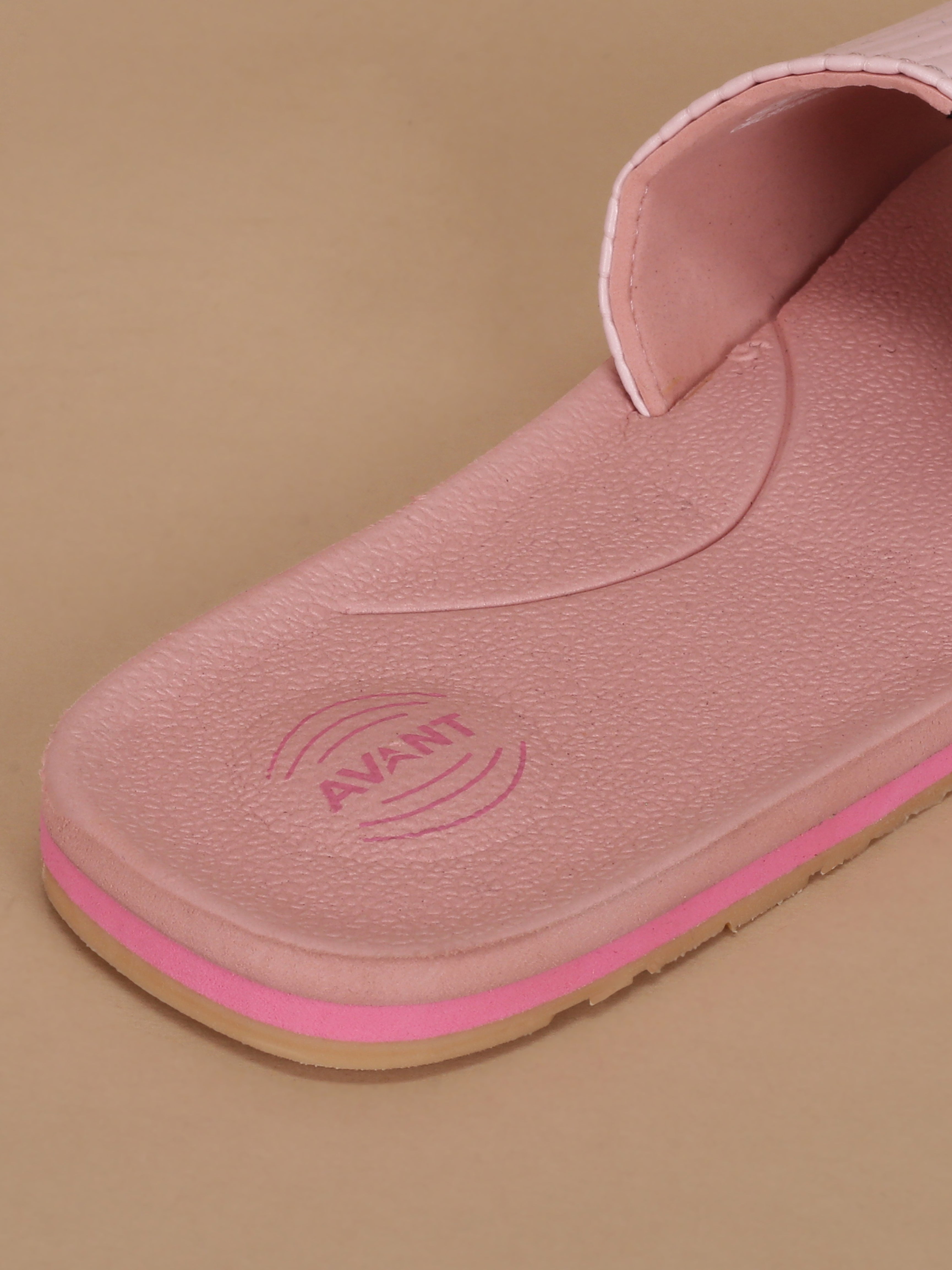 Avant Women's Zyra Sliders - Pink