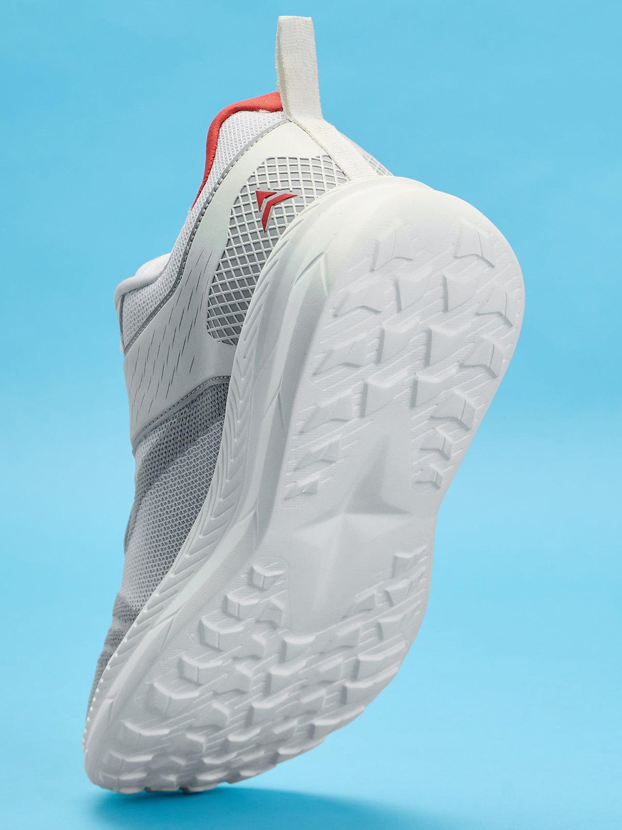 Avant Men's Strides Walking and Training Shoes-Grey/White