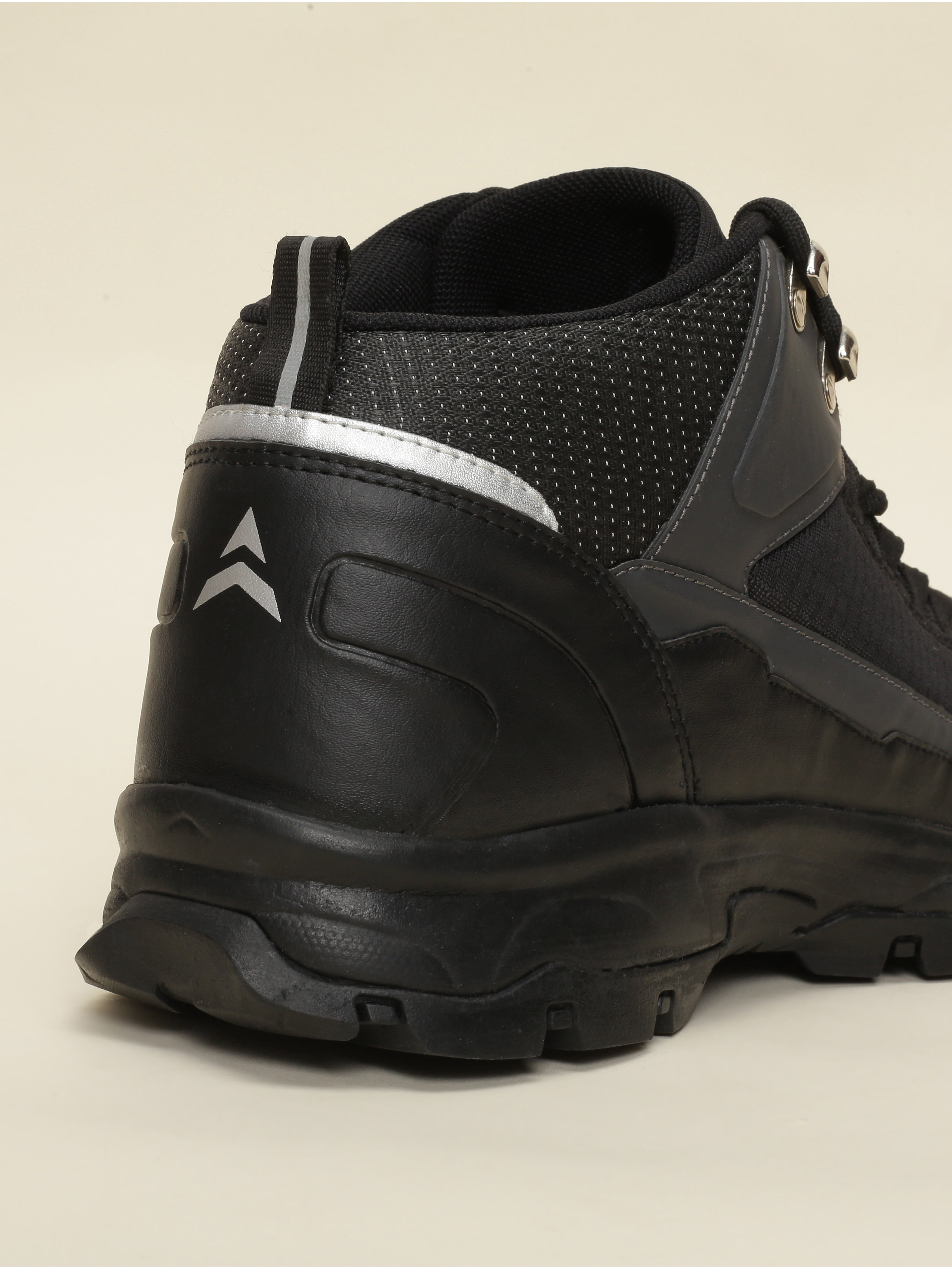 Avant Men's TerraTread Outdoor Shoes - Black