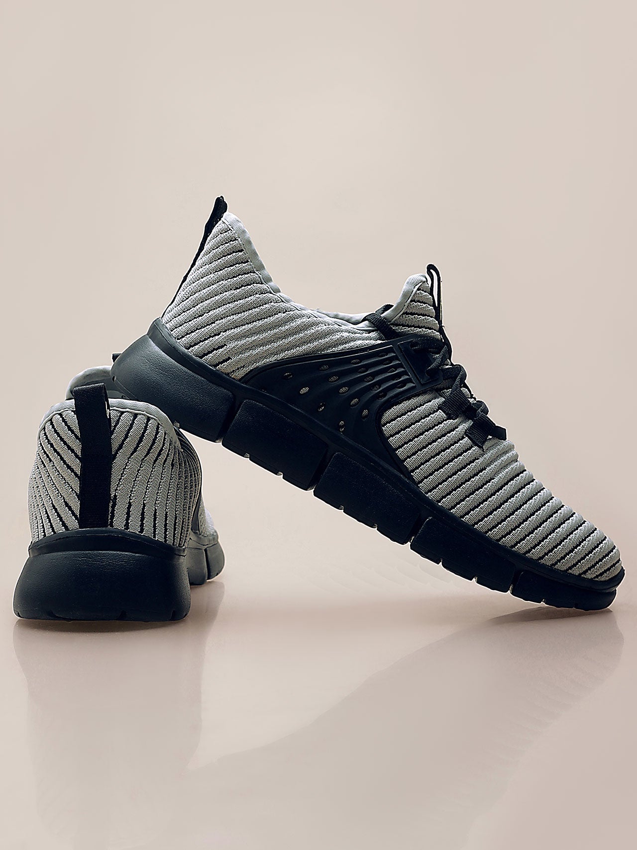 Avant Men’s EasyGait Running and Walking shoes- Grey