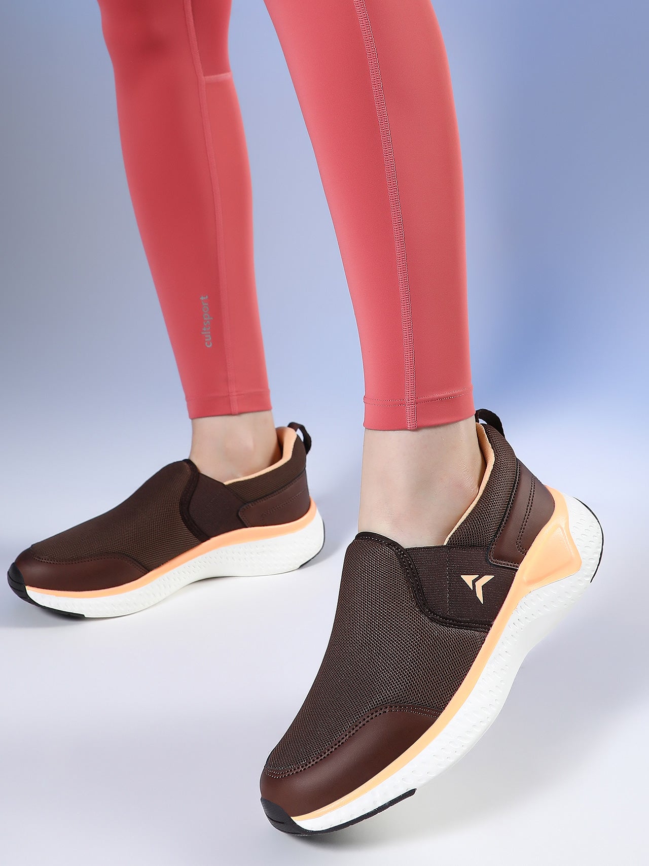 Avant Women's Sway Slip On Walking Shoes - Brown