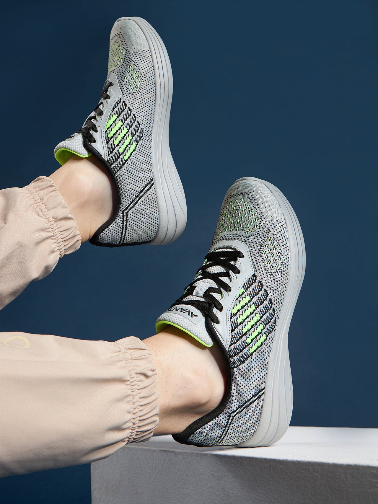 Avant Men's Amaze Walking Shoes - L.Grey