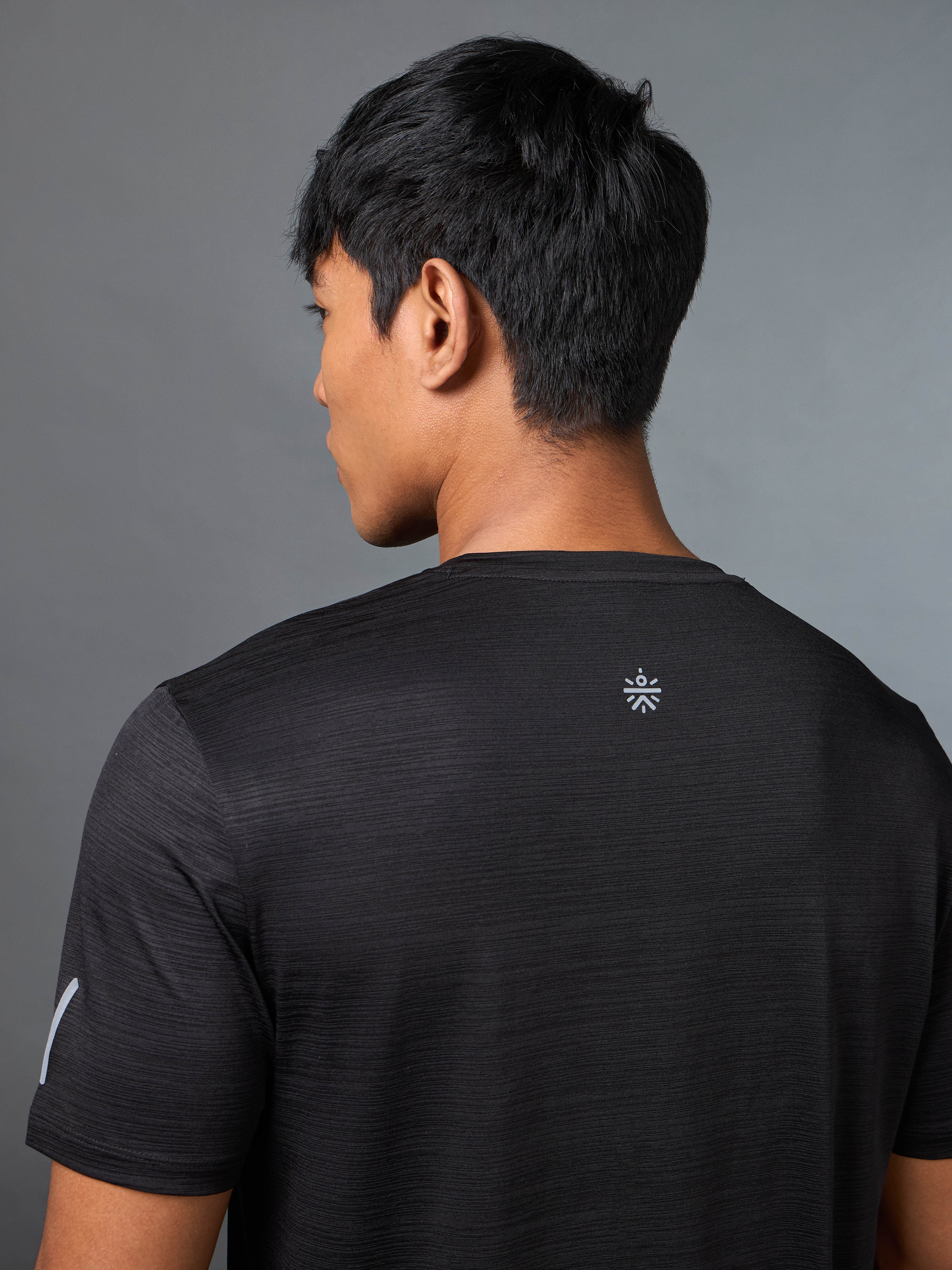 Men's City Escape Black Running T-shirt