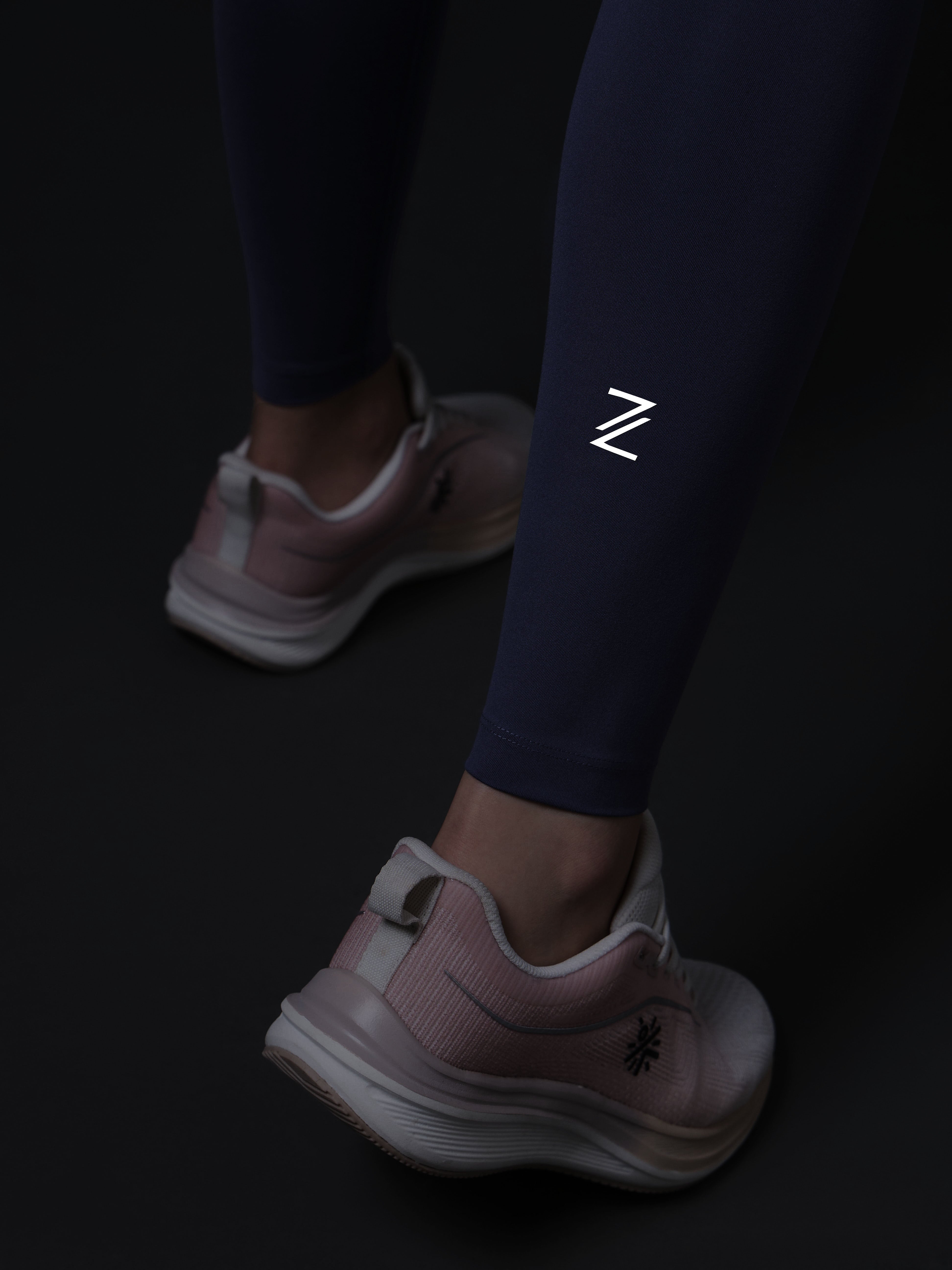 Women's Purple Runner's Essential Tights